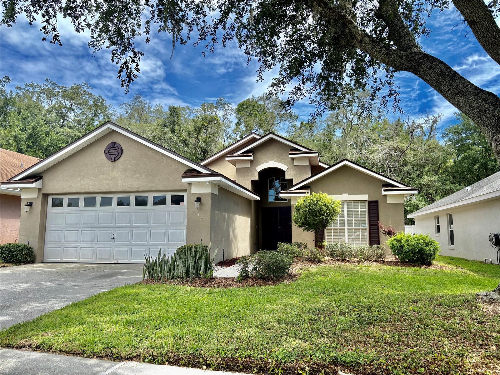 124 Easton Circle, FL