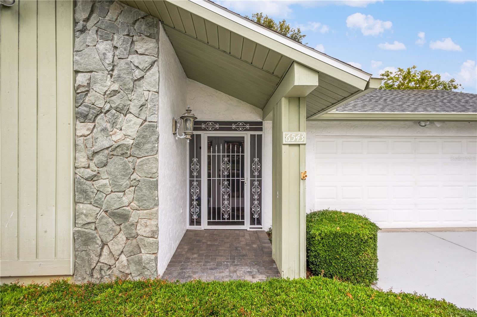 6543 Waterford Circle, FL