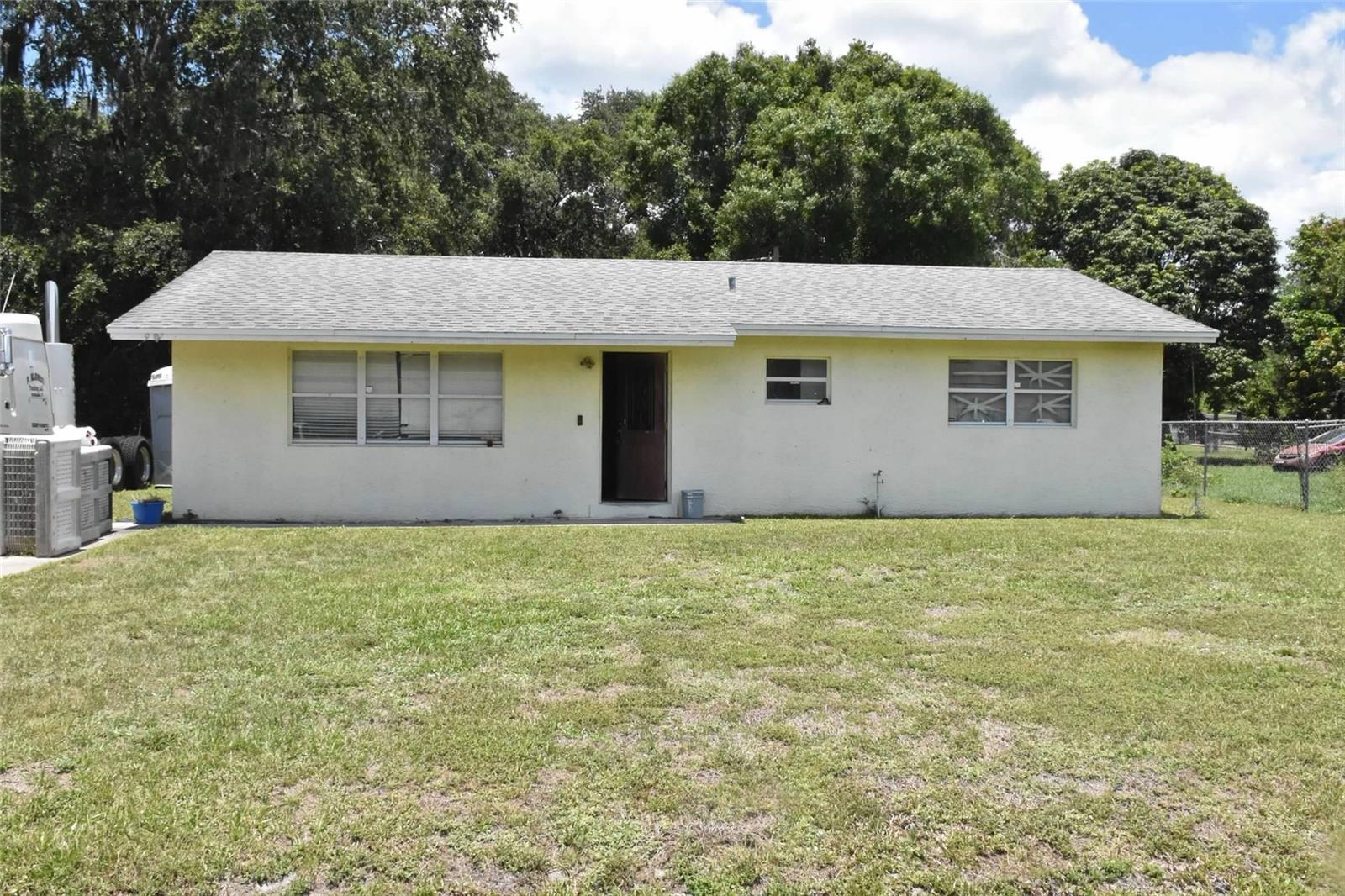907 Pine Street, FL