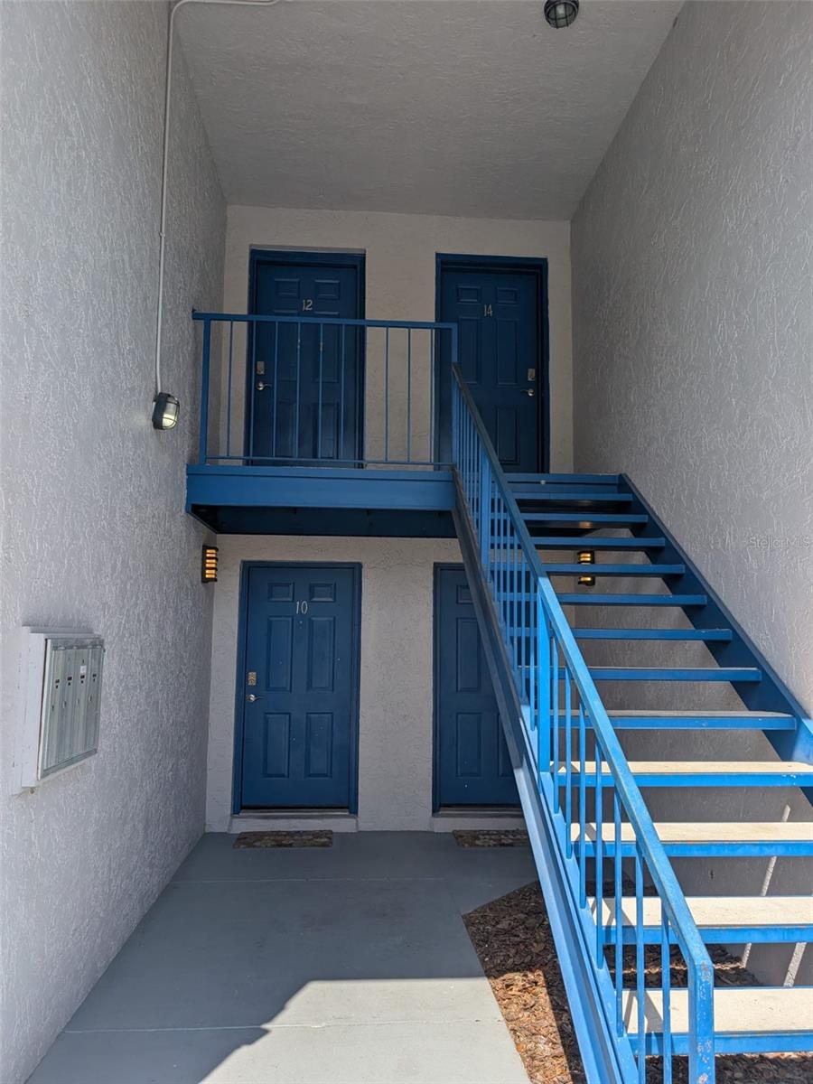 10 Fairfax Avenue, FL