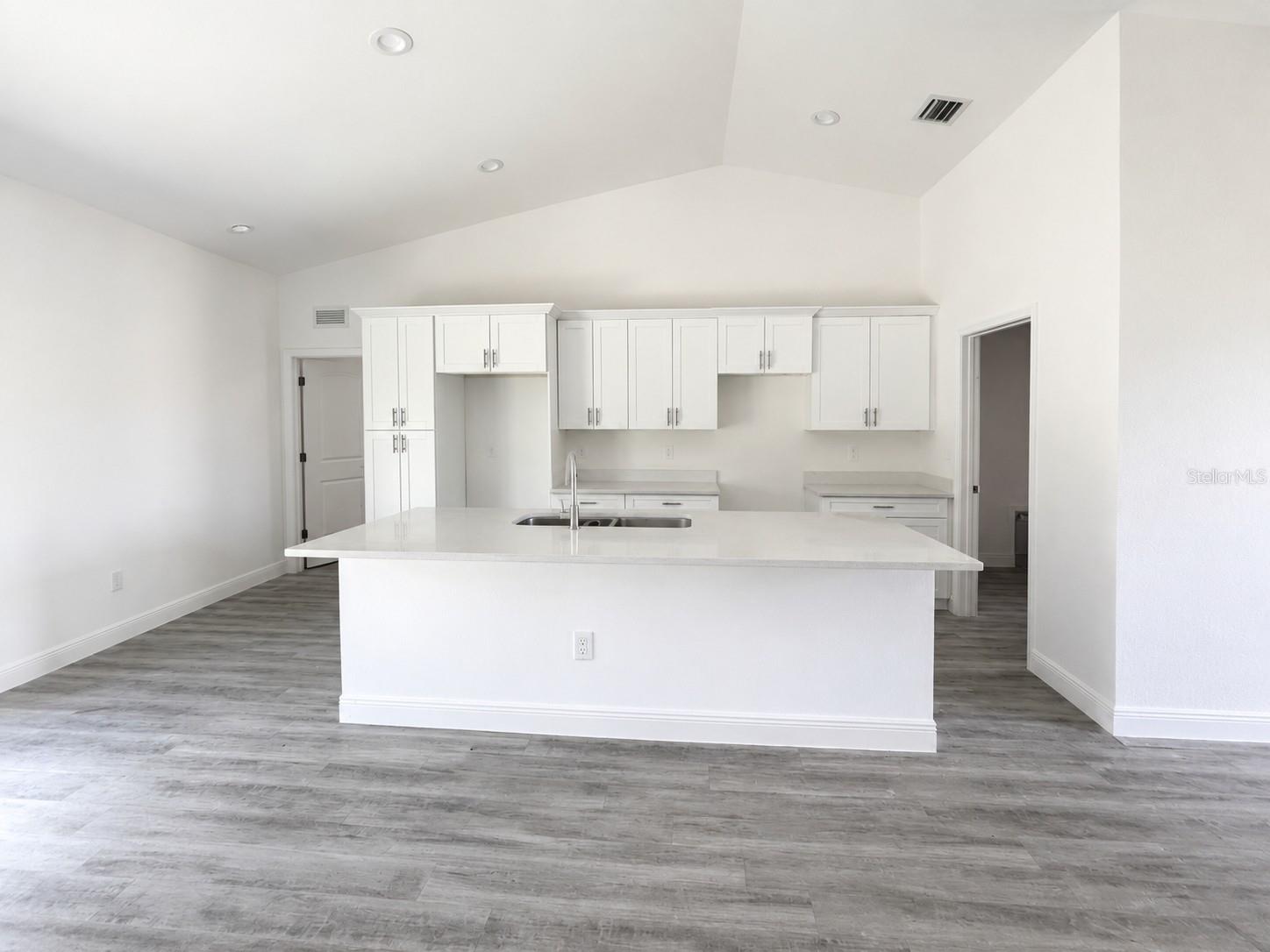 6203 Forest Court, FL