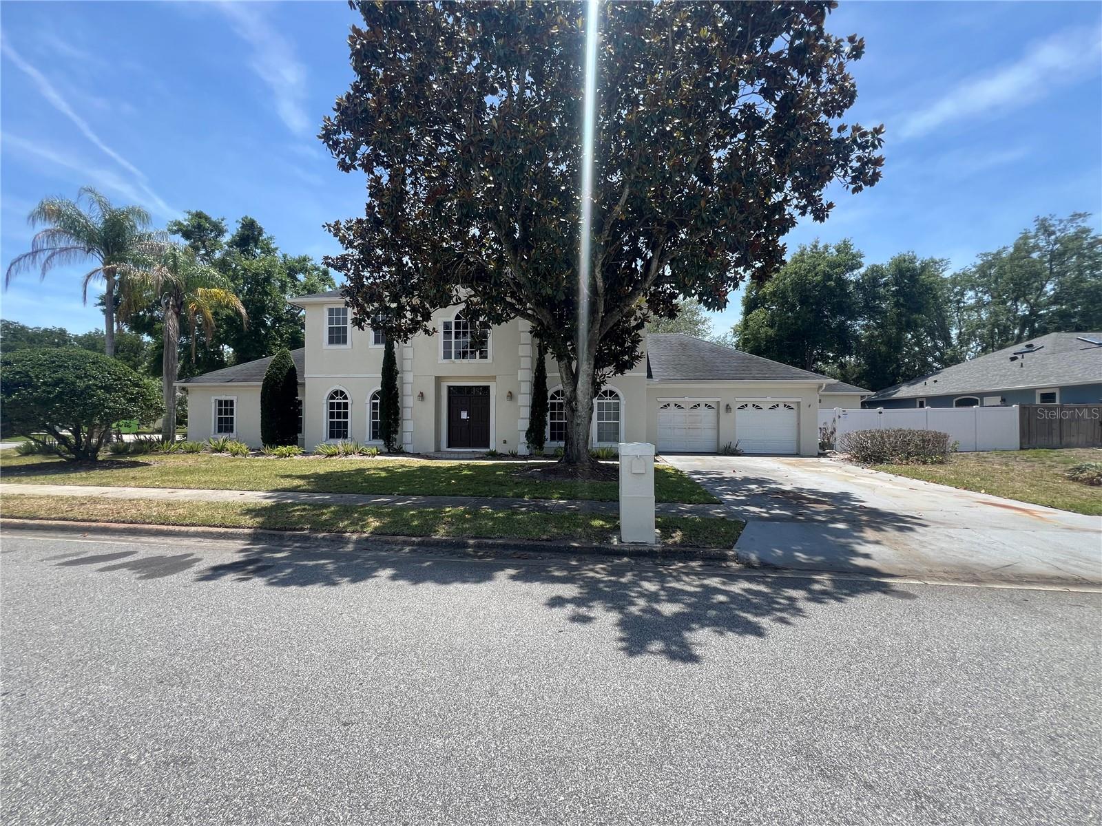 4262 Lori Loop, FL