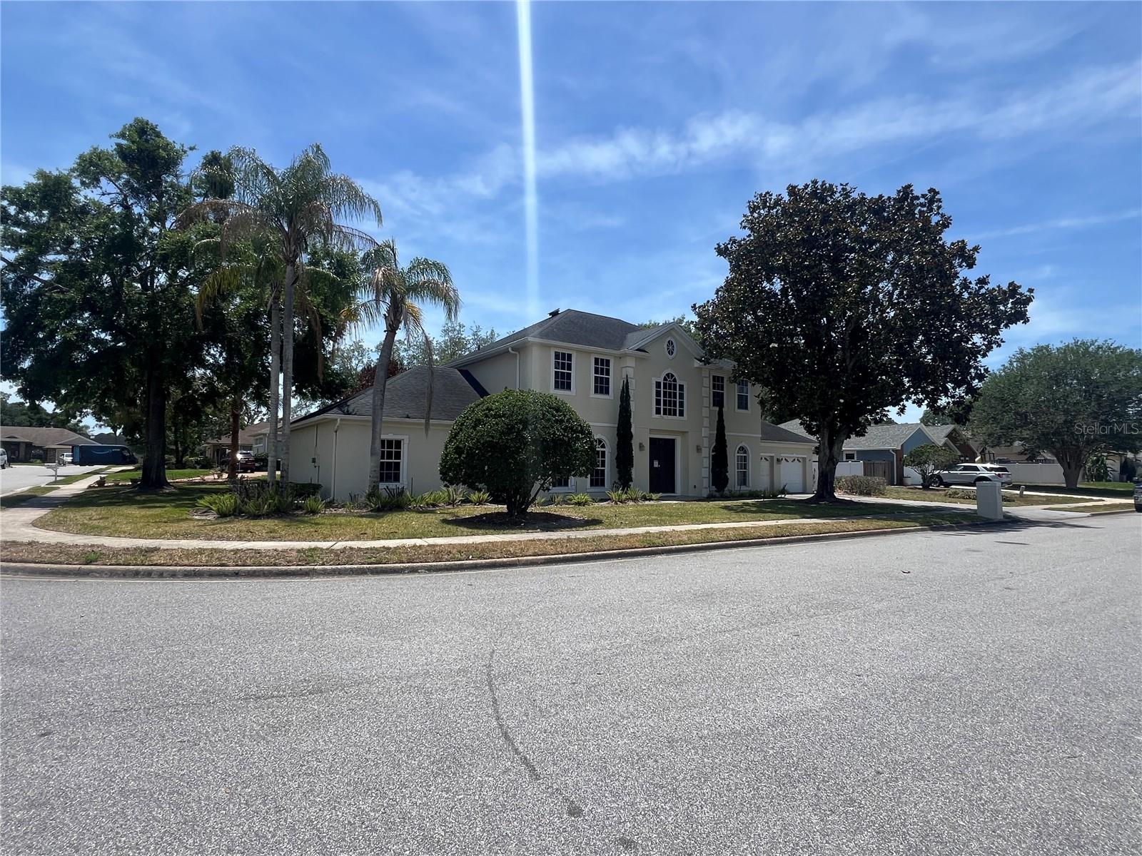 4262 Lori Loop, FL