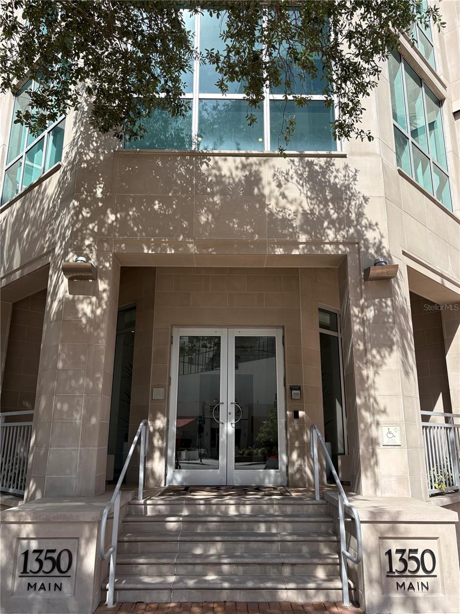 1350 Main Street, FL
