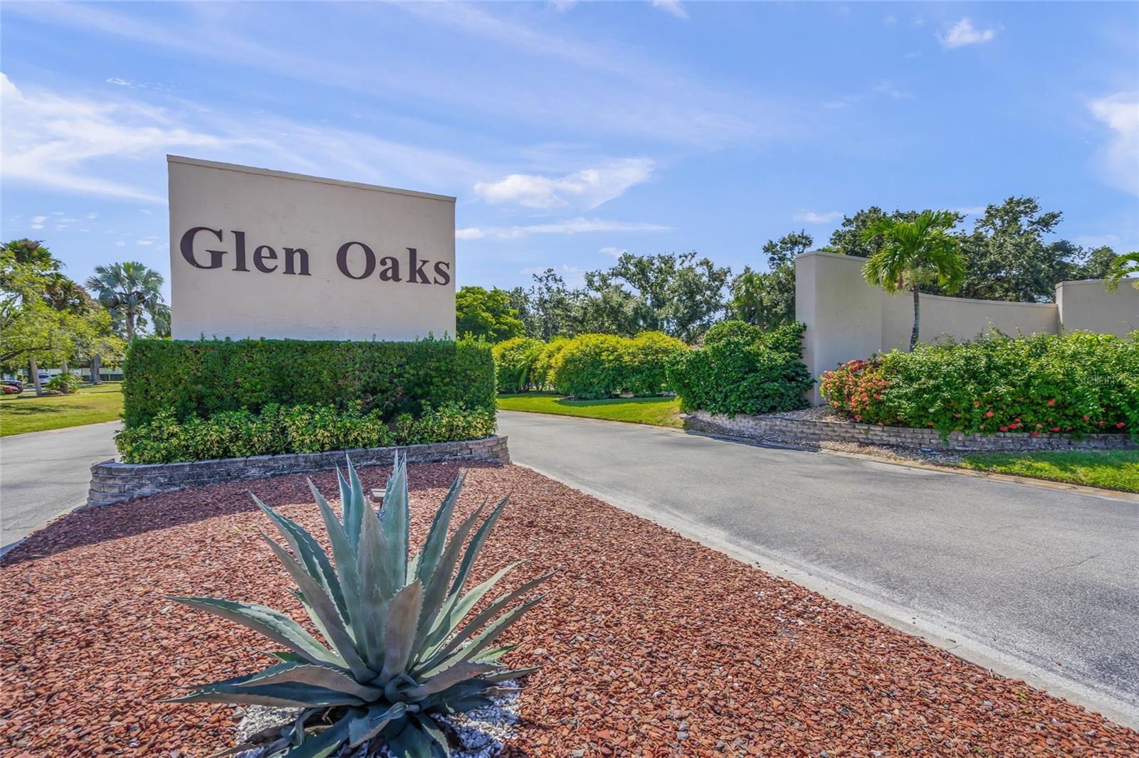 1325 Glen Oaks Drive, FL