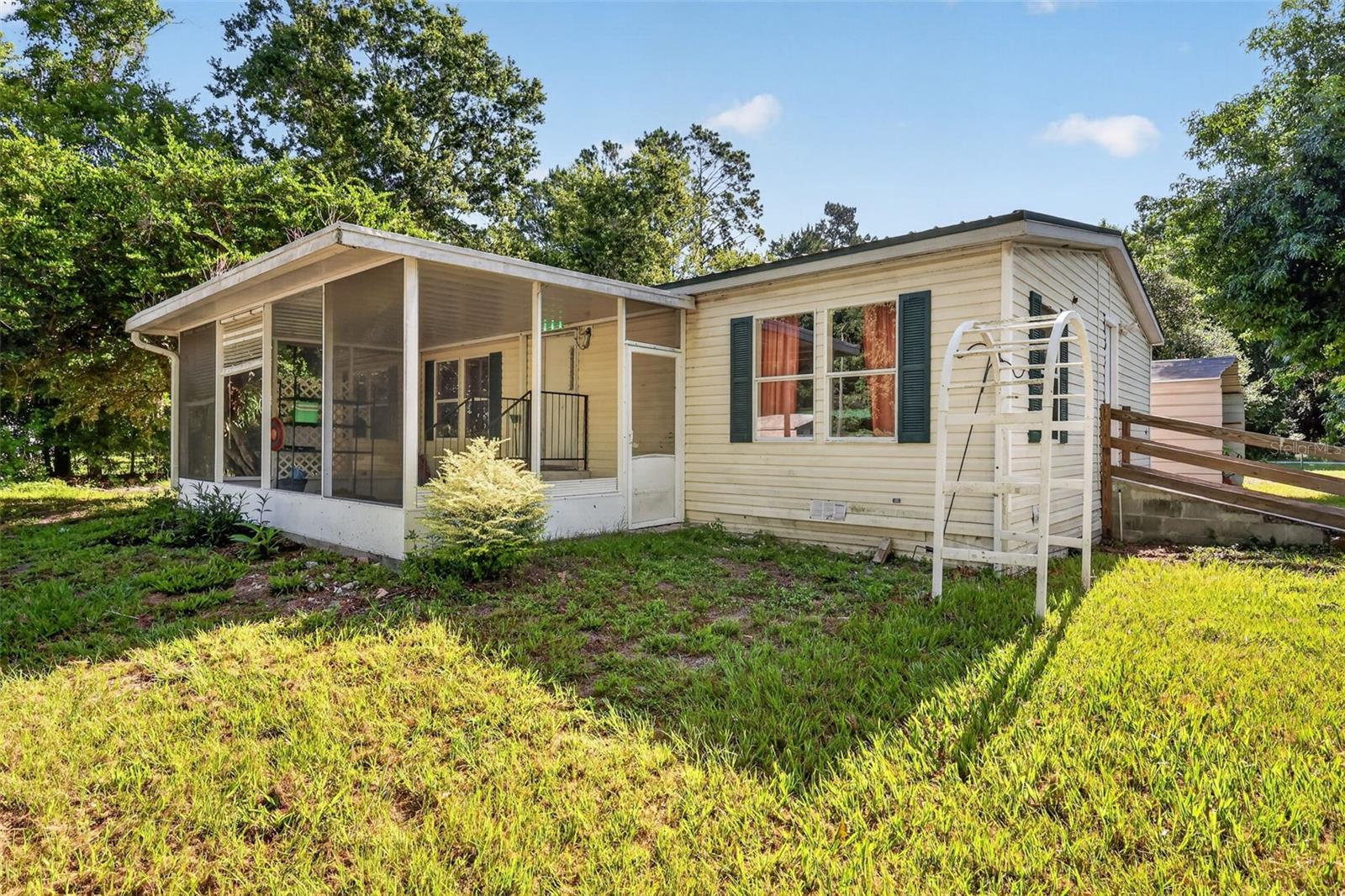 24301 Jefferson St, FL