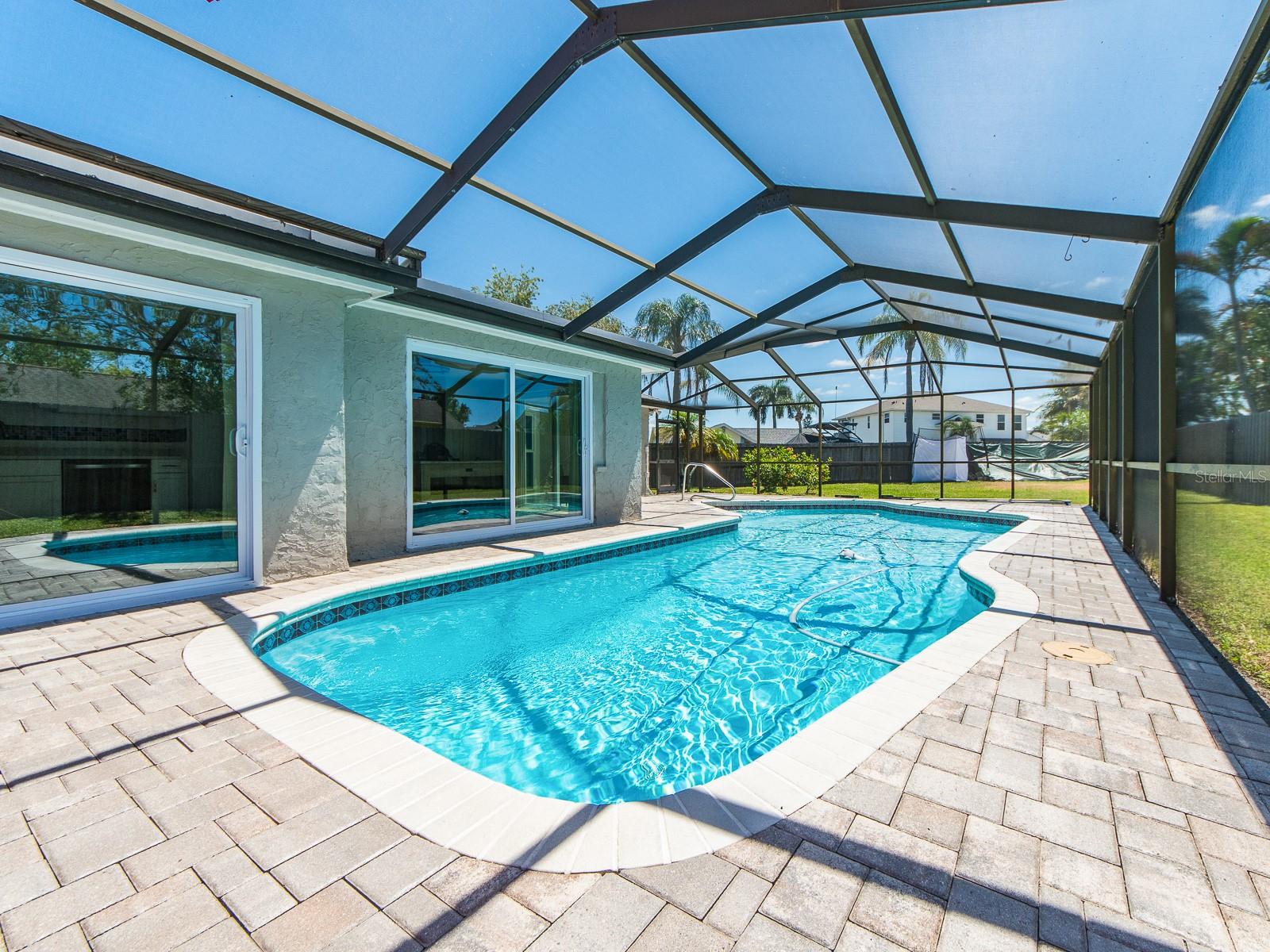 3645 Overland, FL