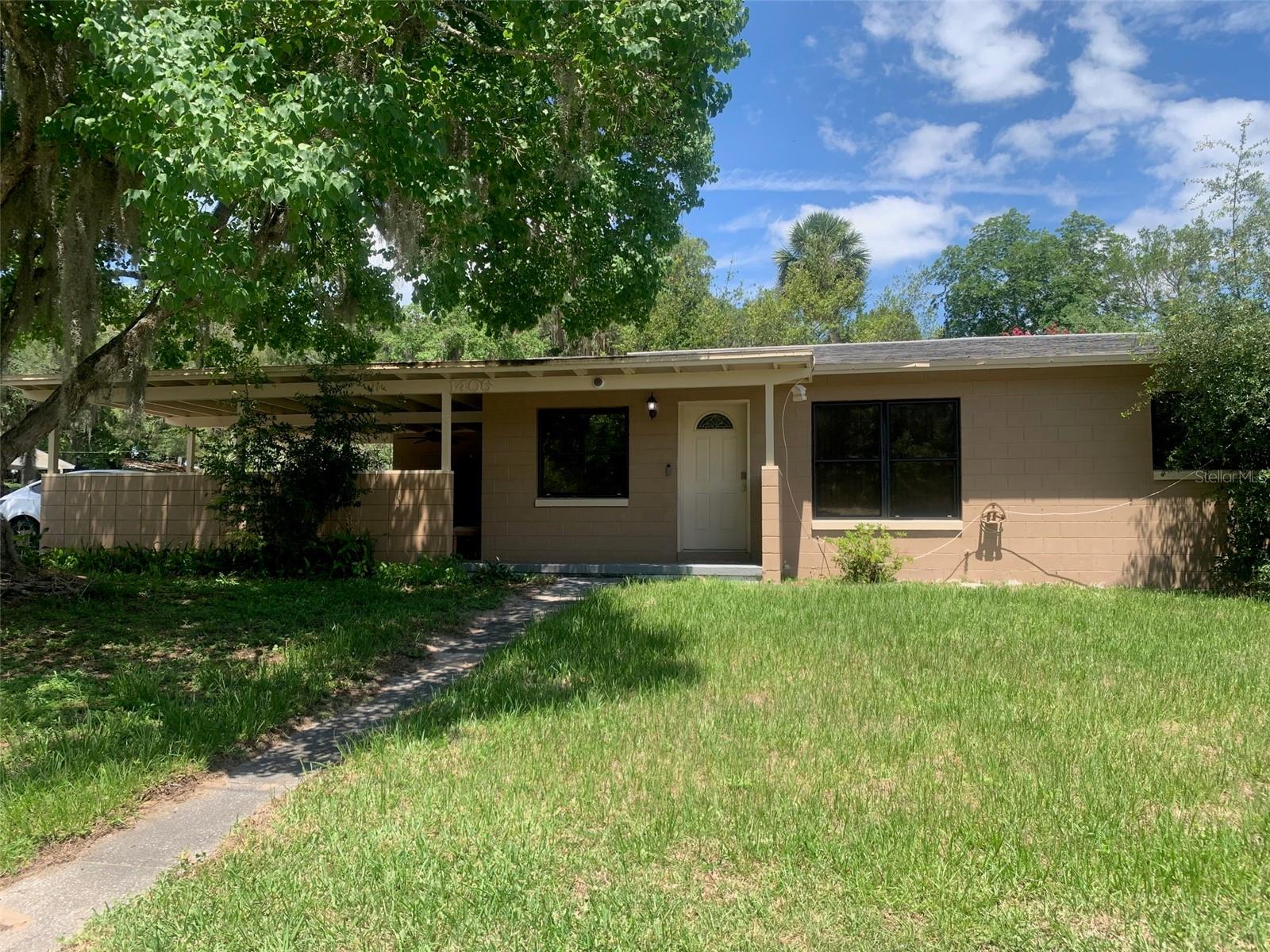 1406 Pembrook Drive, FL