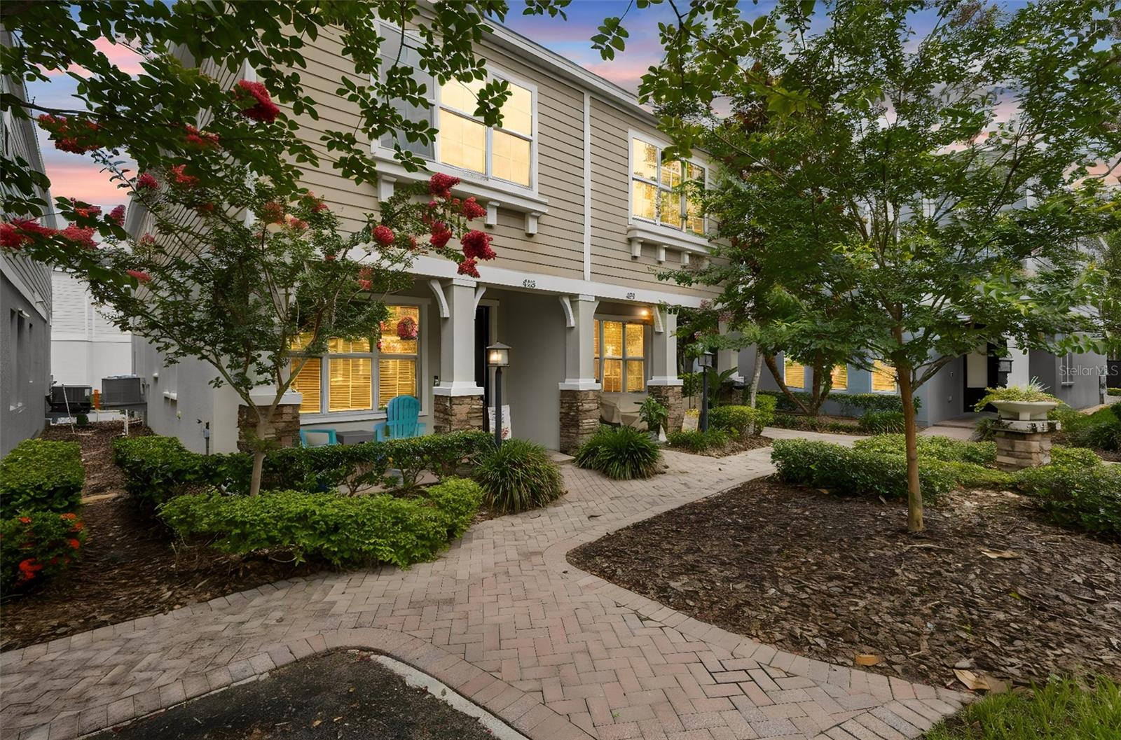 423 Aurora Way, FL