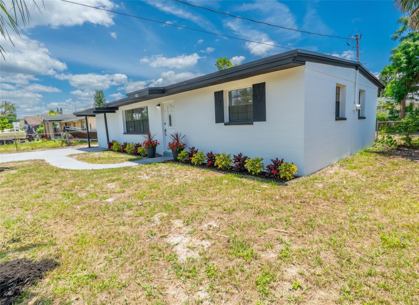 4112 Fairview Heights, FL