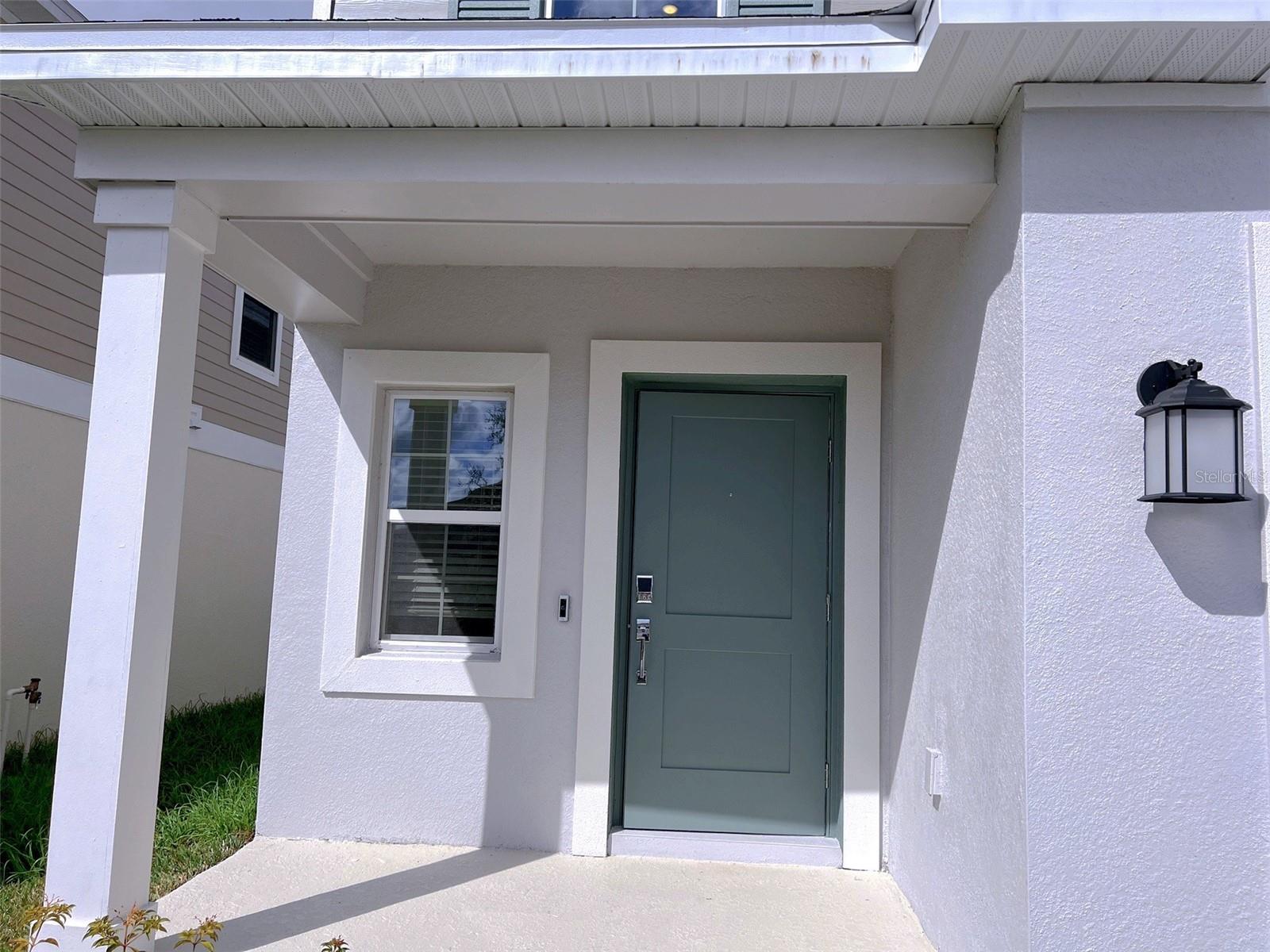 352 Loch Court, FL