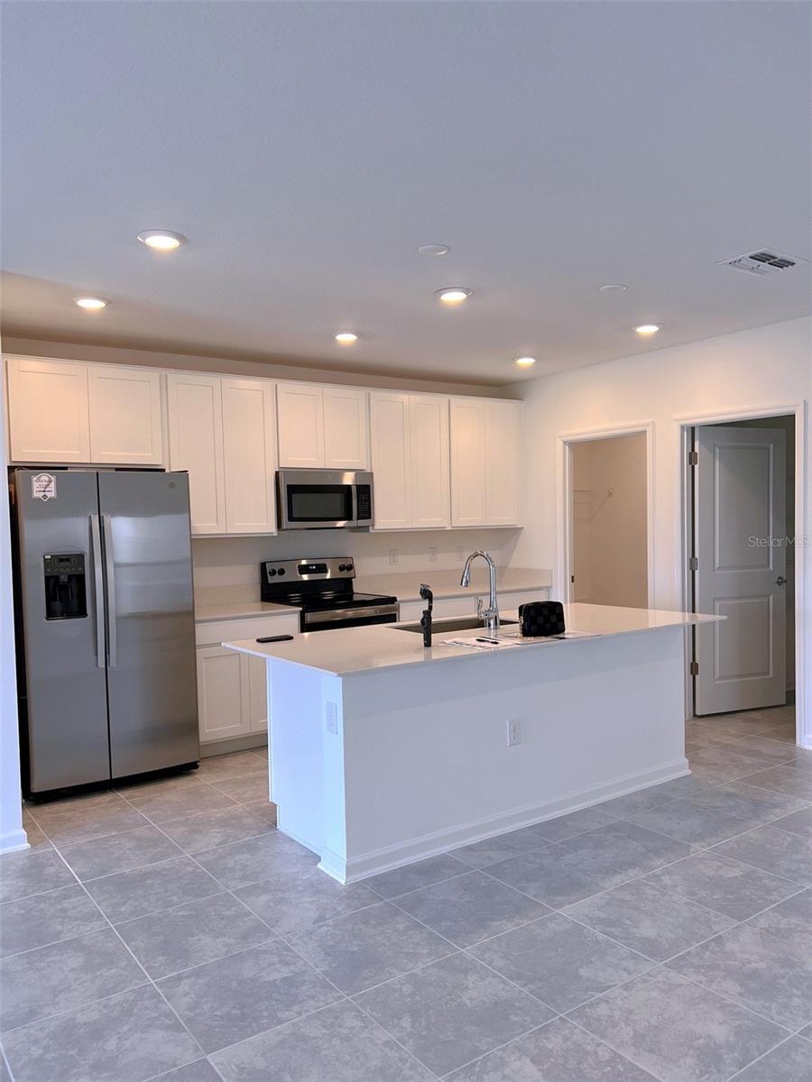 352 Loch Court, FL