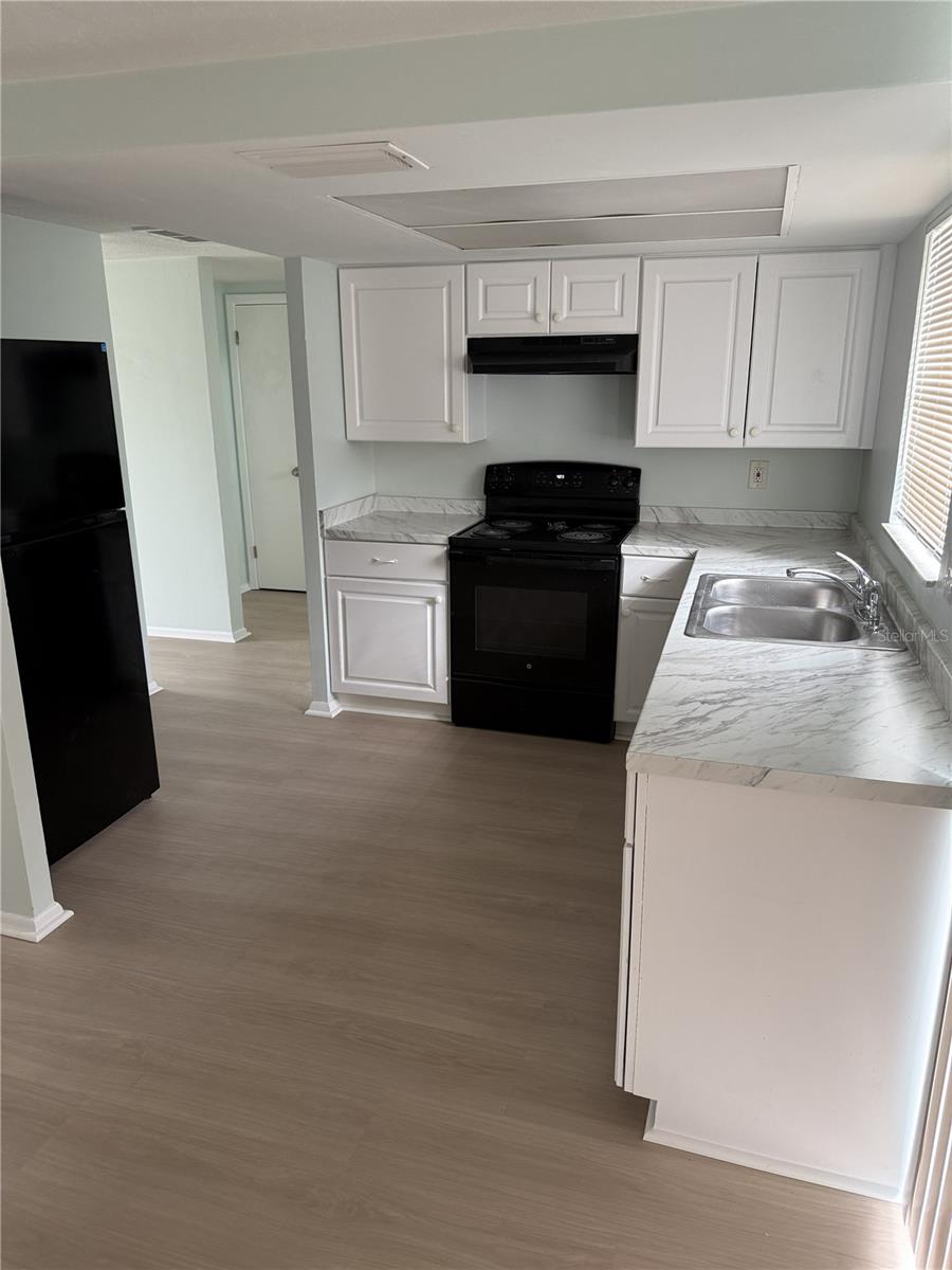 7300 Country Club Drive, FL