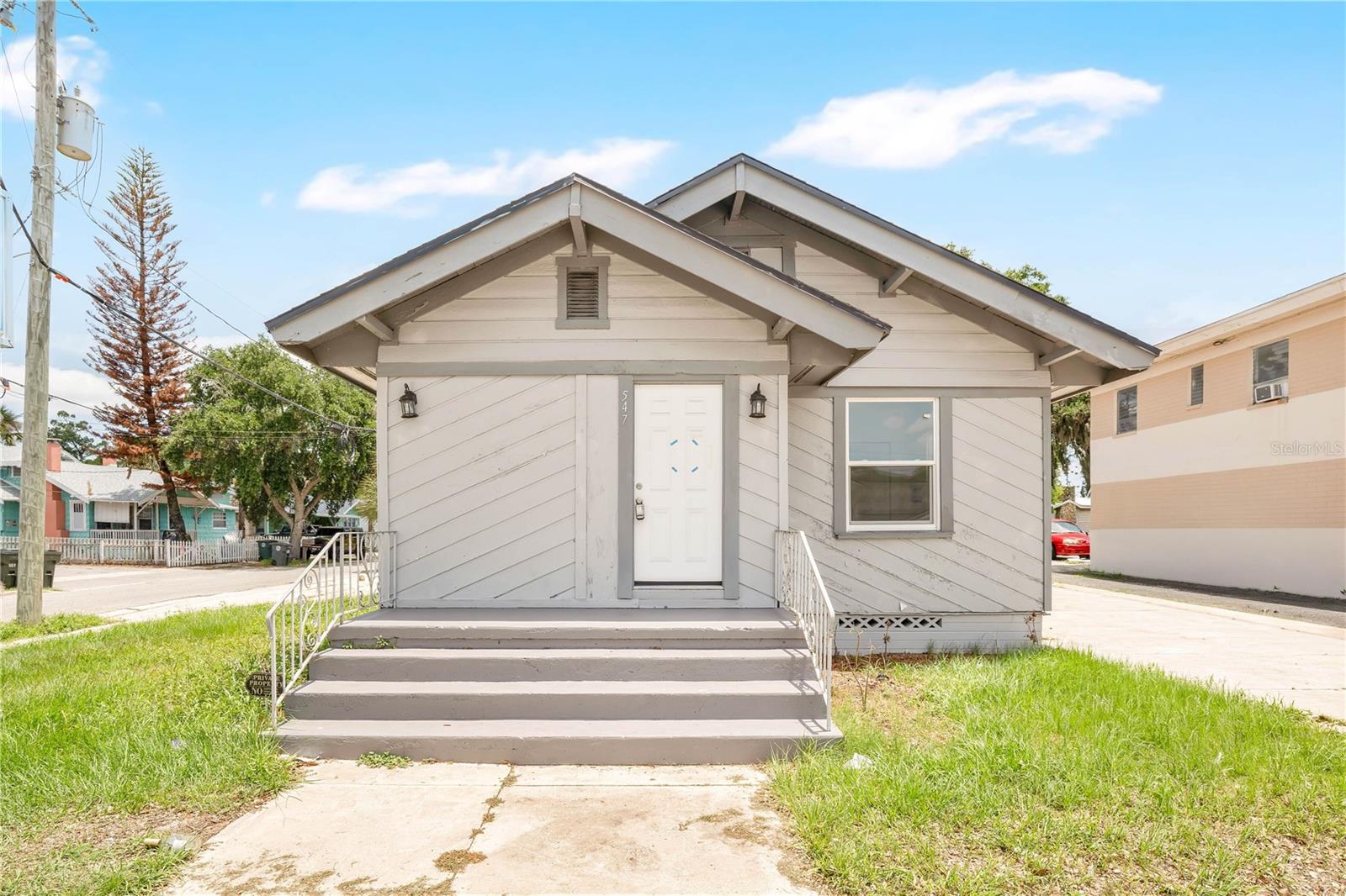 547 Ridgewood Avenue, FL