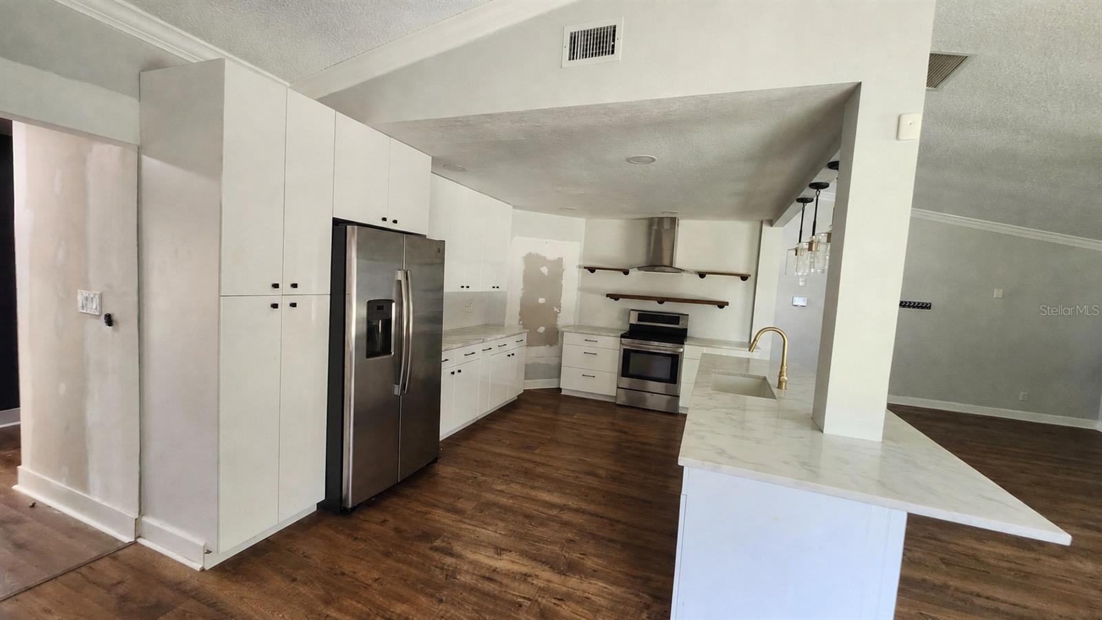 1076 Sweet Tree Court, FL