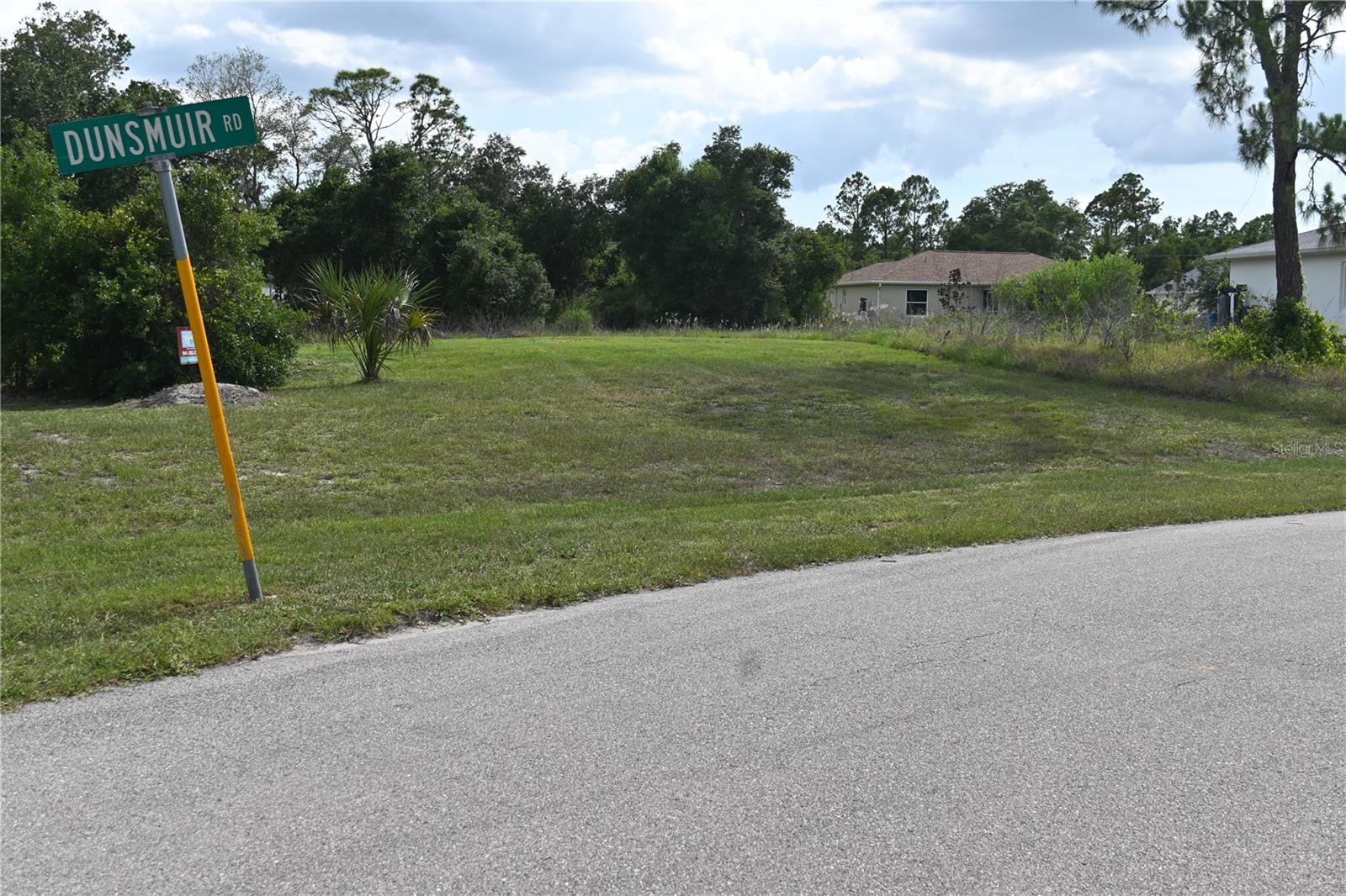 Charmer Lane, FL