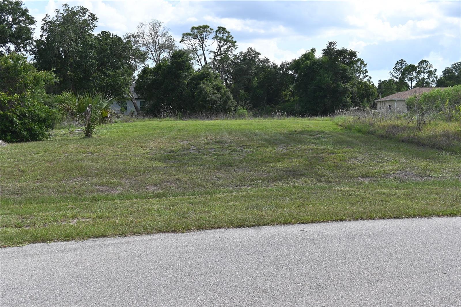 Charmer Lane, FL
