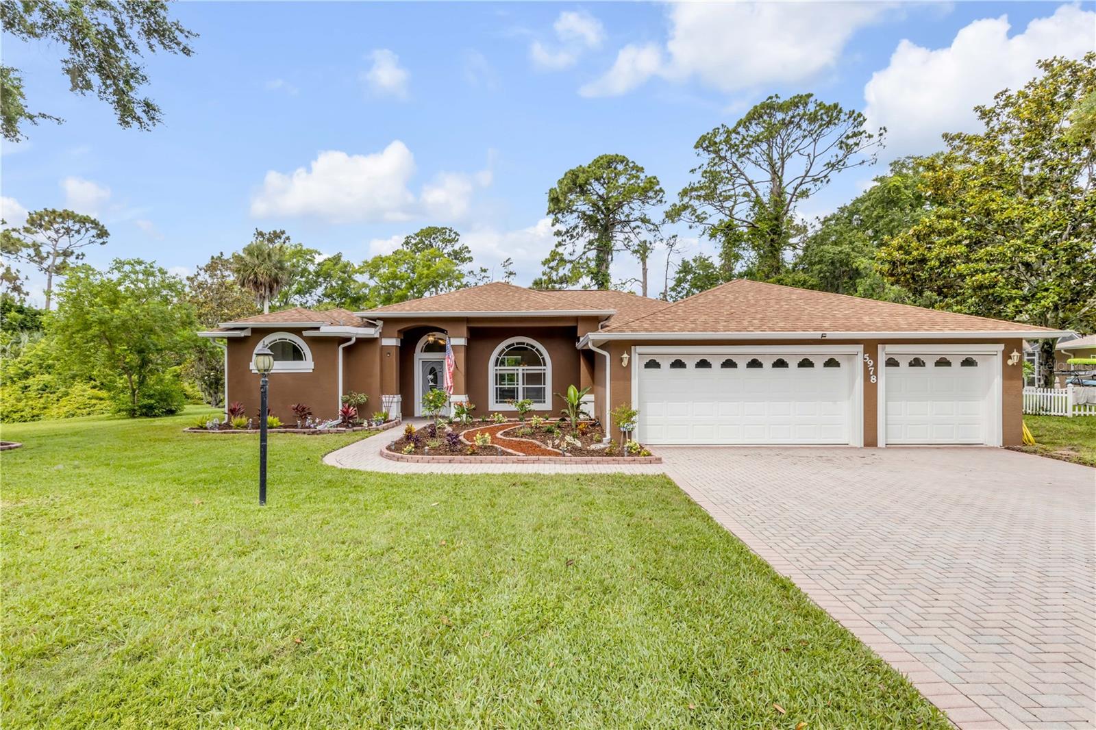 5978 Shady Creek Lane, FL