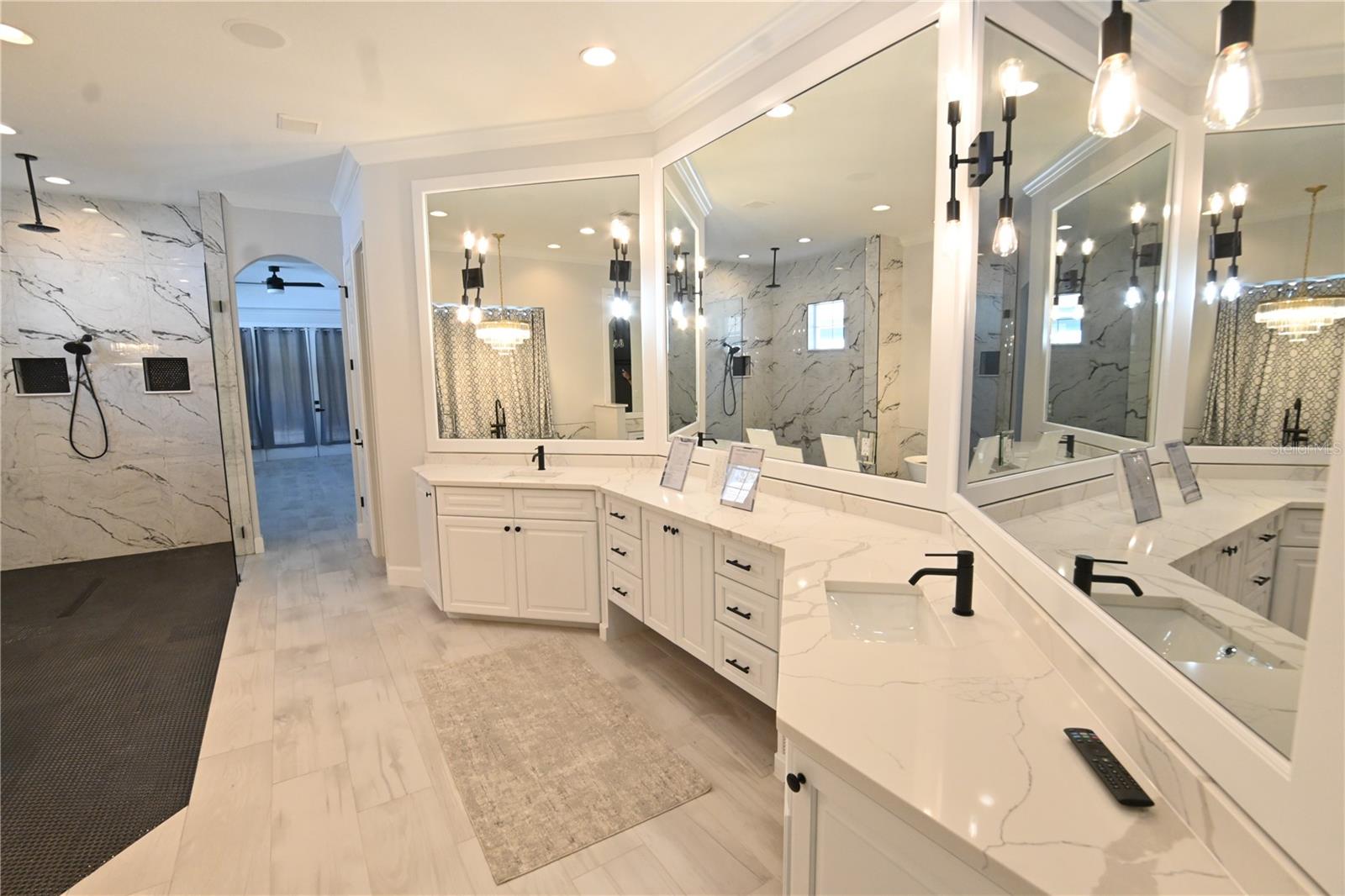 6119 Foxfield Court, FL