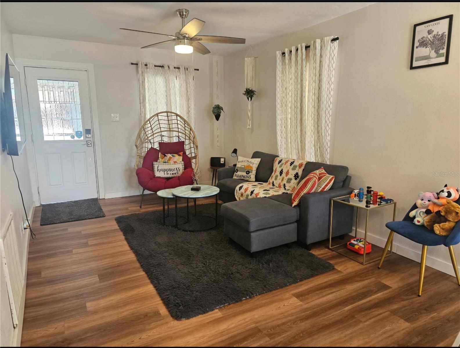 2015 Oakwood Avenue, FL
