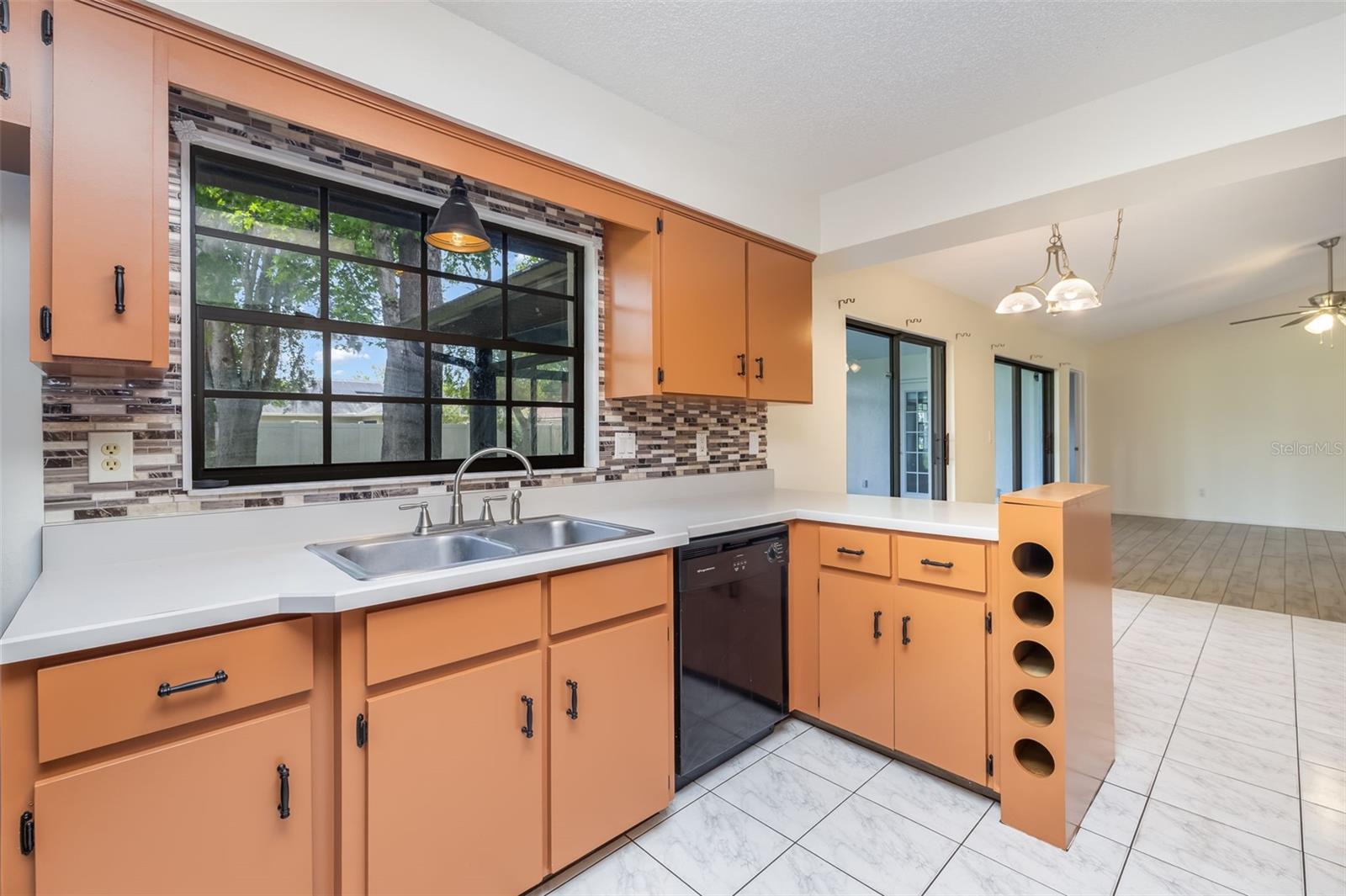 222 Parkview Drive, FL