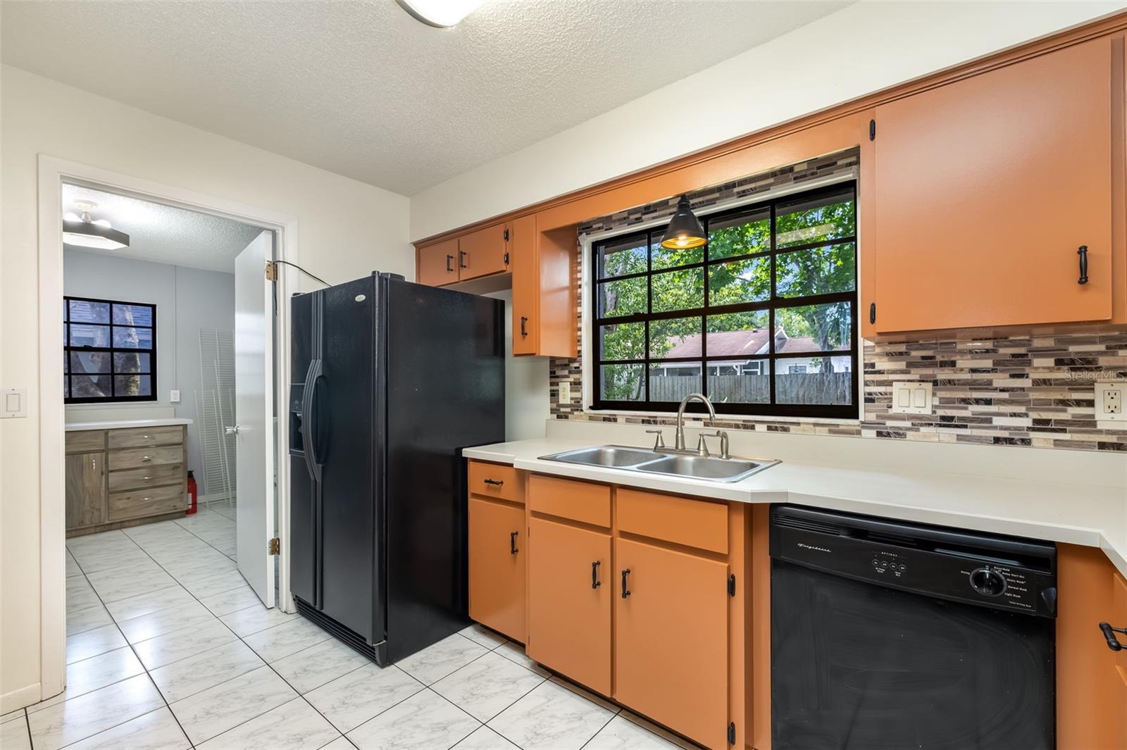 222 Parkview Drive, FL