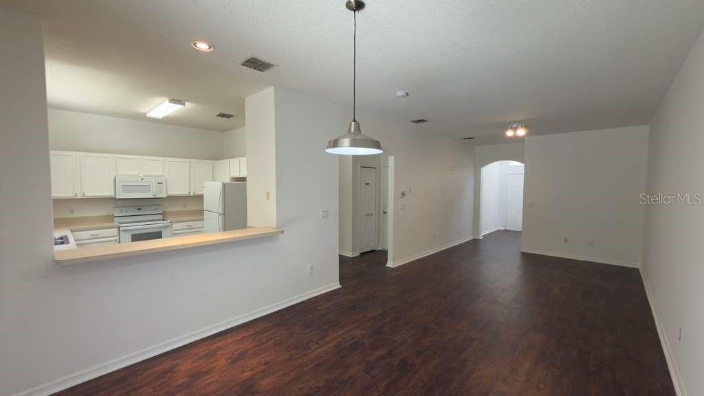 4317 Paradise Cove Court, FL