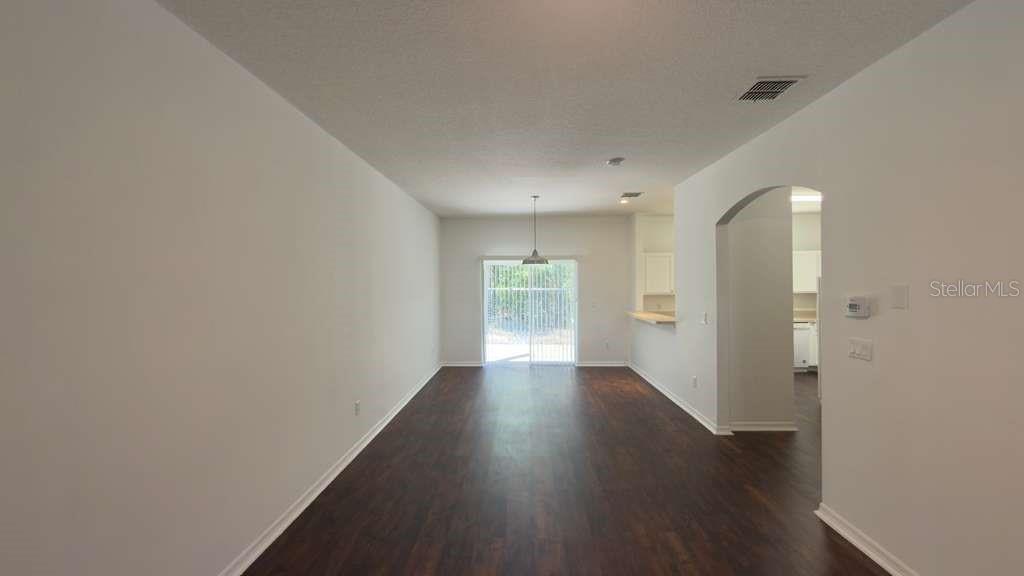 4317 Paradise Cove Court, FL