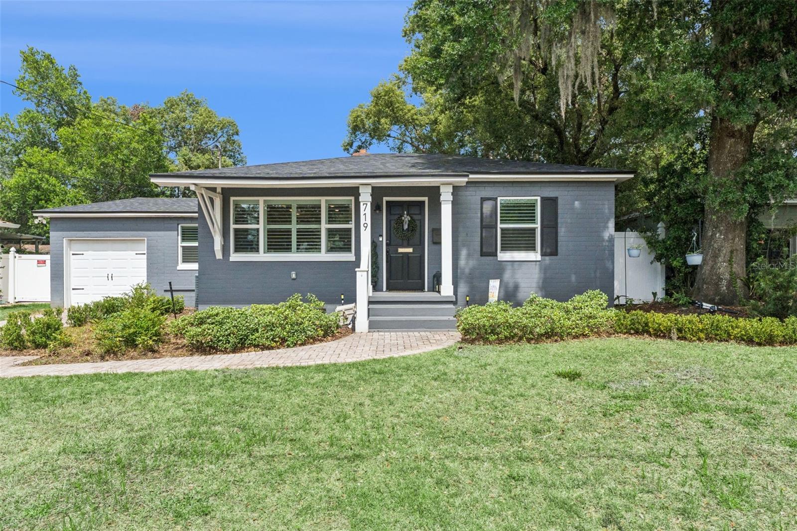 719 Warwick Place, FL