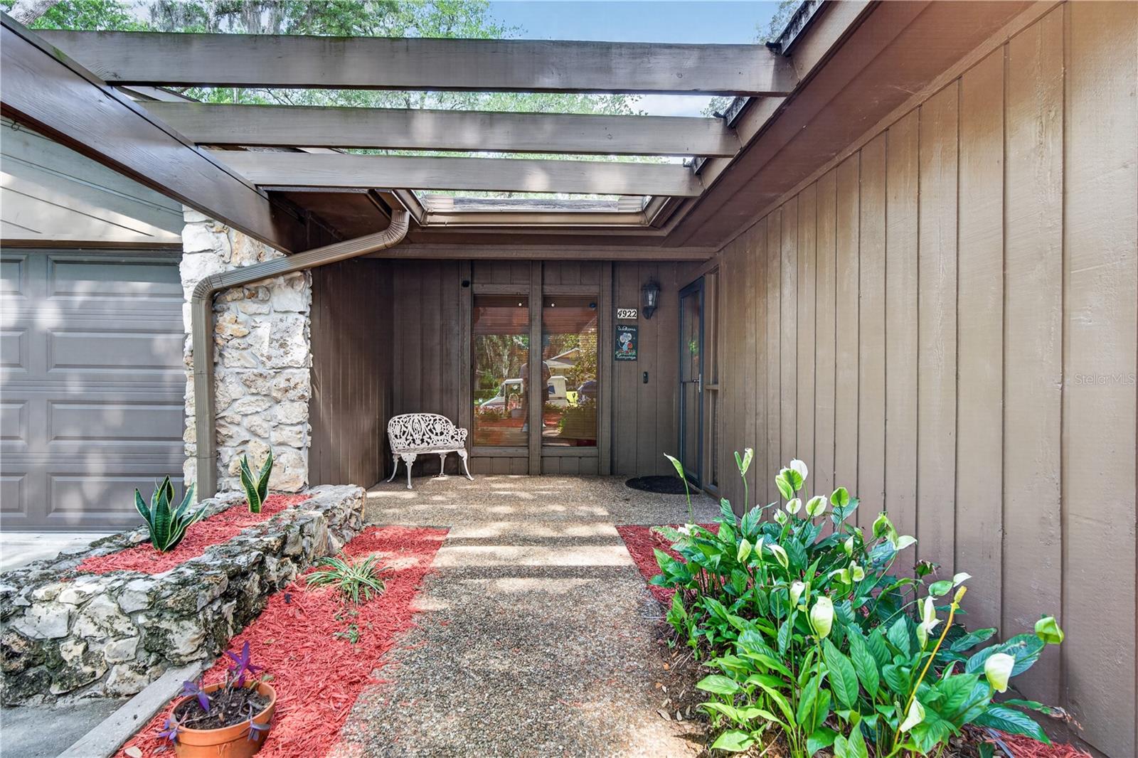 4922 Briar Oaks Circle, FL