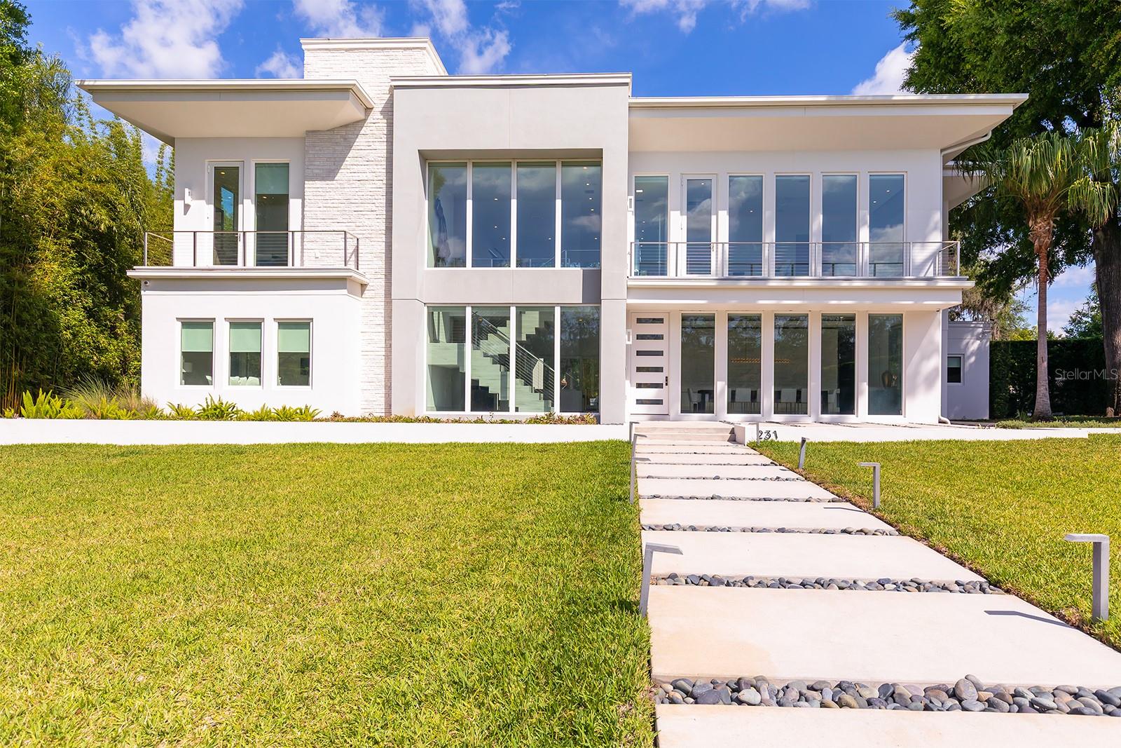 231 Chelton Circle, FL