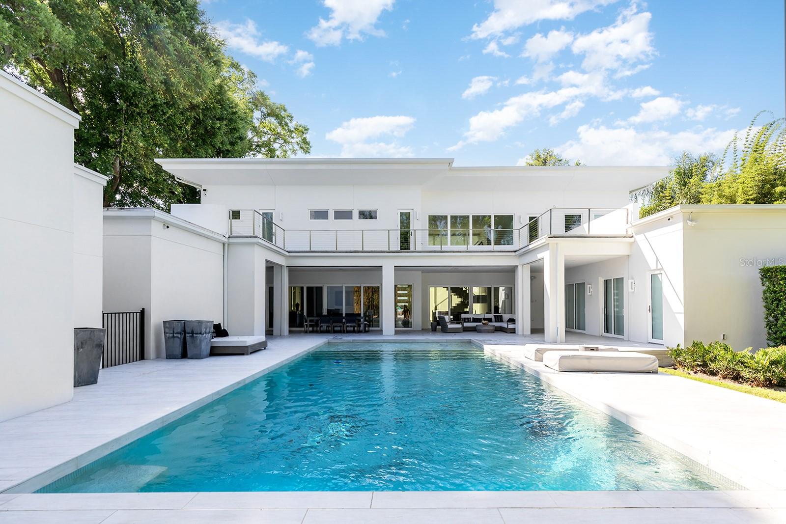 231 Chelton Circle, FL