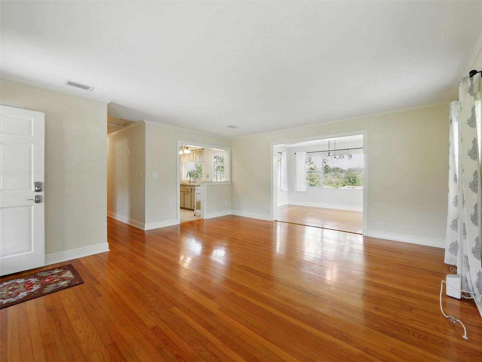 1426 Crestview Drive, FL