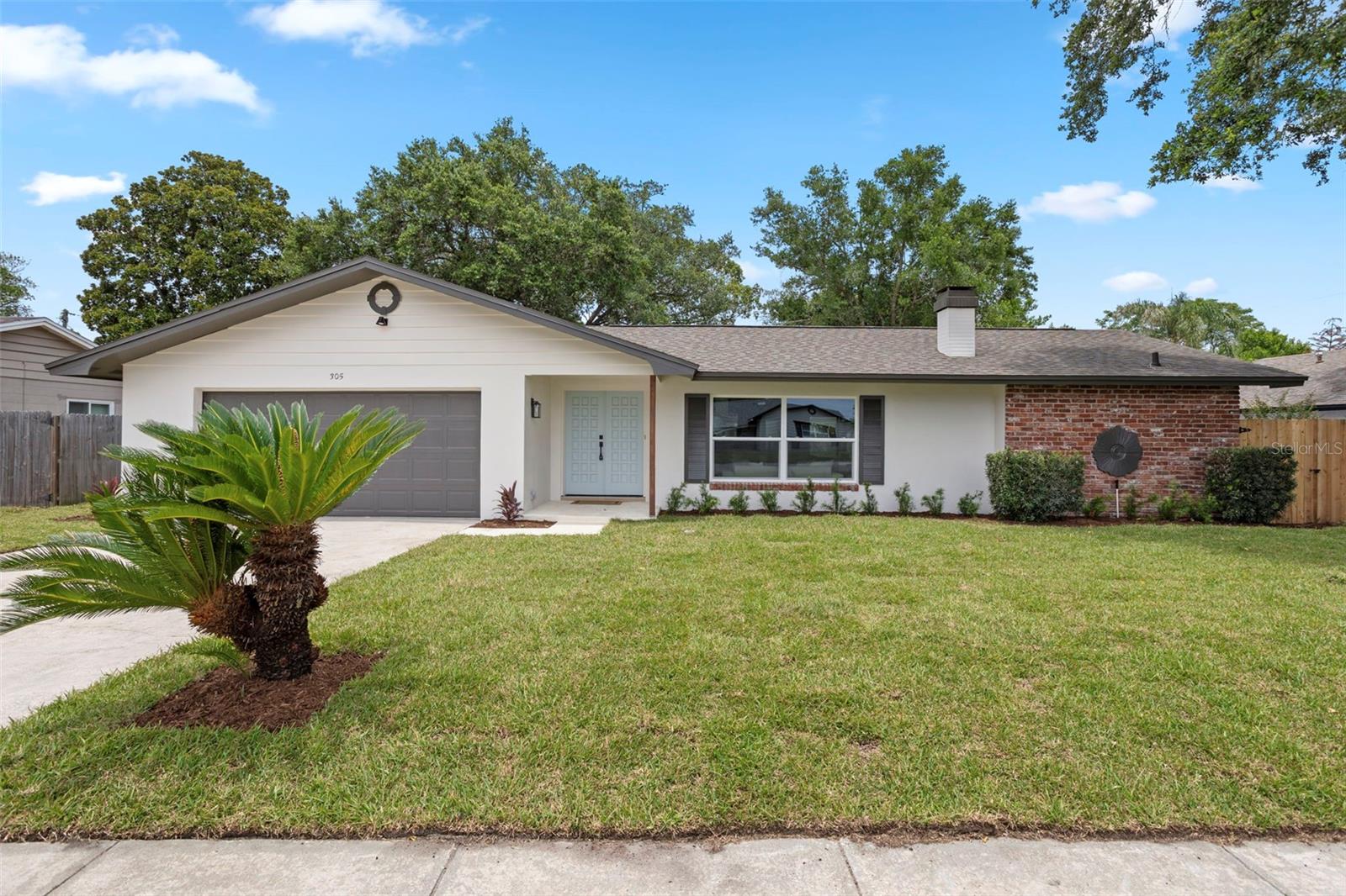 305 Robin Hill Drive, FL