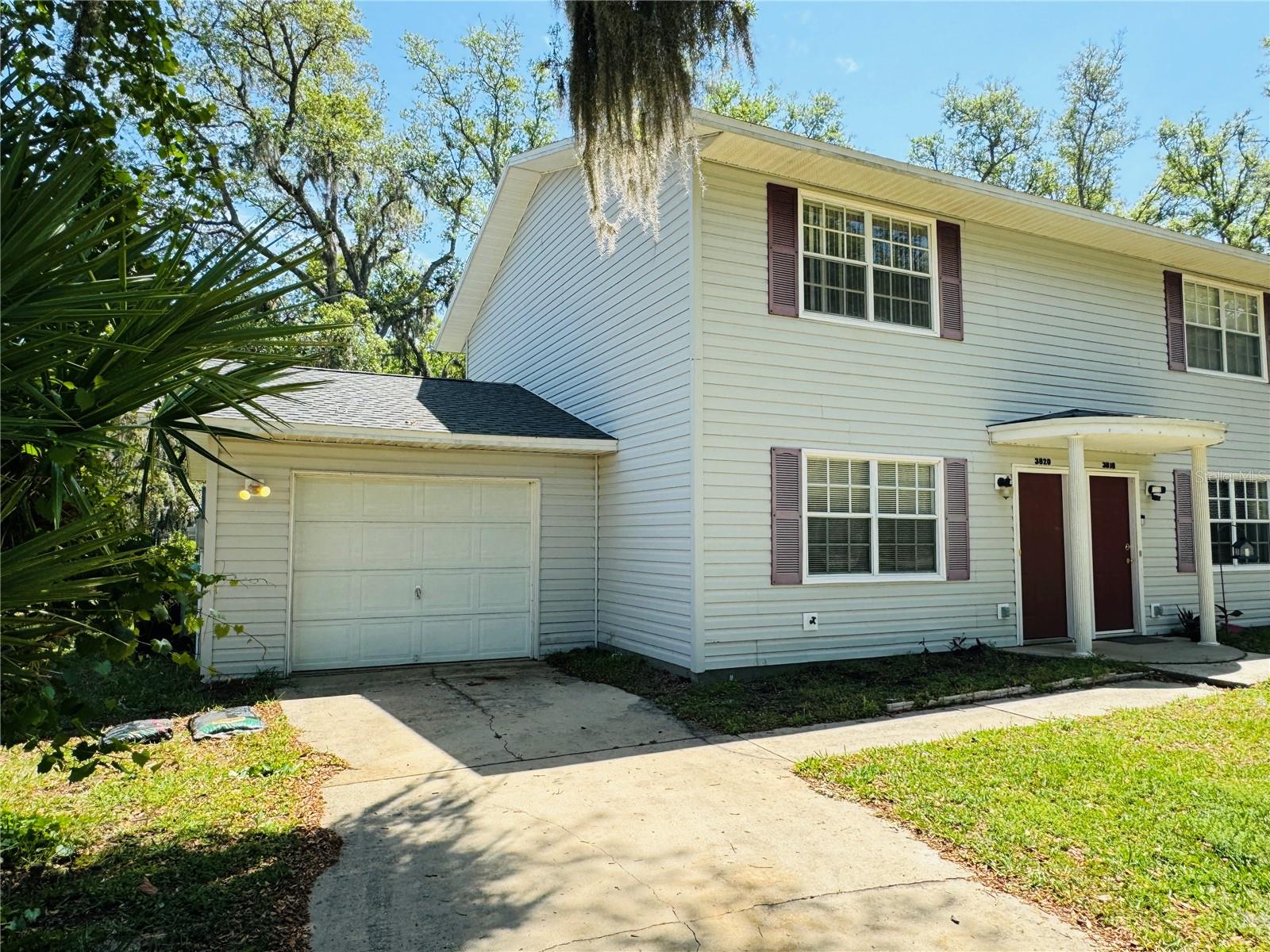3818 Red Oak Court, FL