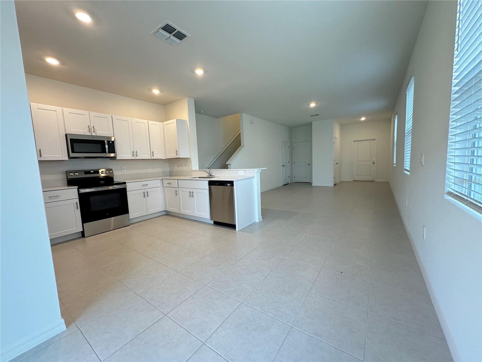 2655 Buttercup Lucine Lane, FL