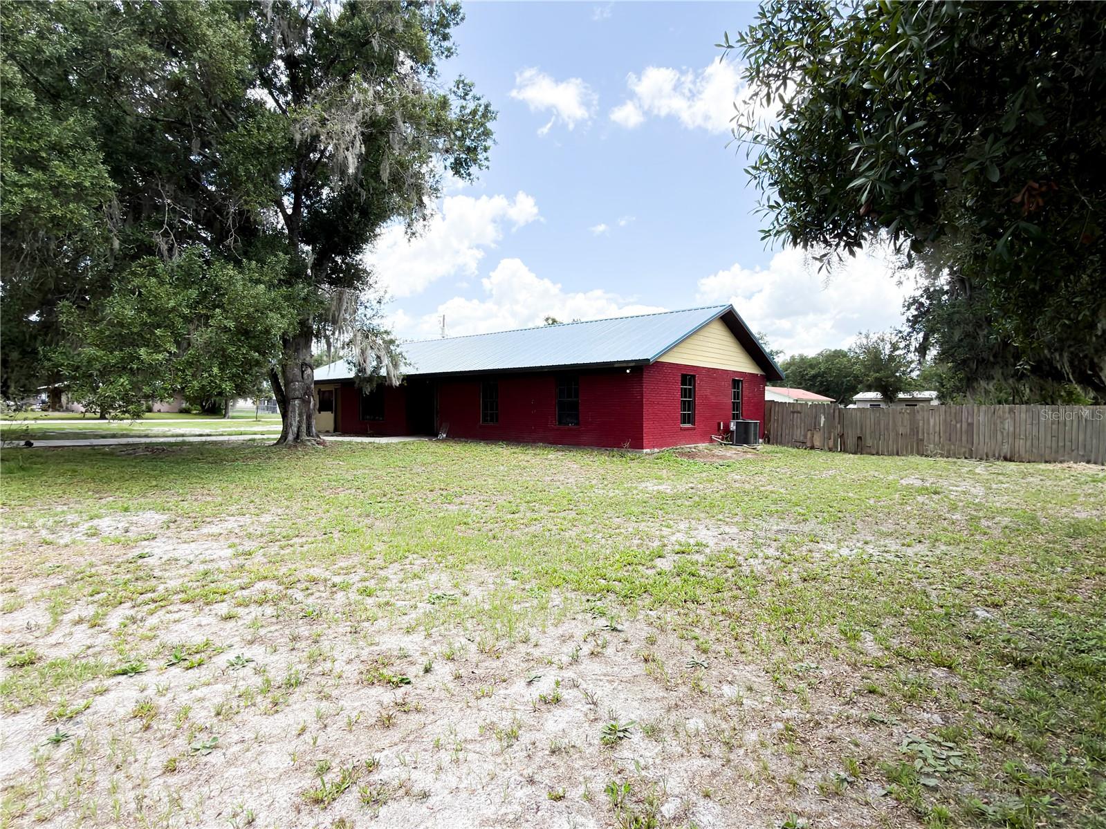 415 3rd Street, FL