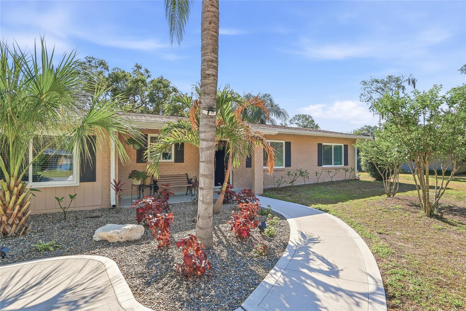 12109 Forest Hills Drive, FL