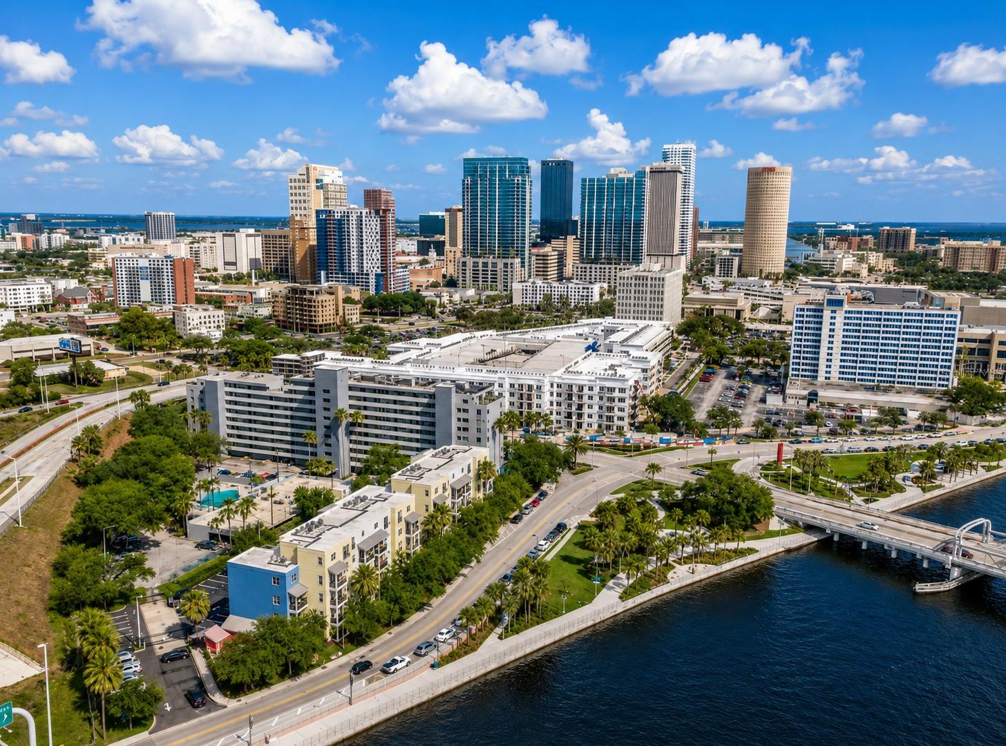 1501 Doyle Carlton Drive, FL