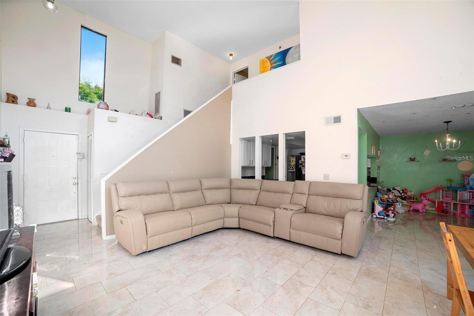 377 Shadowbay Boulevard, FL