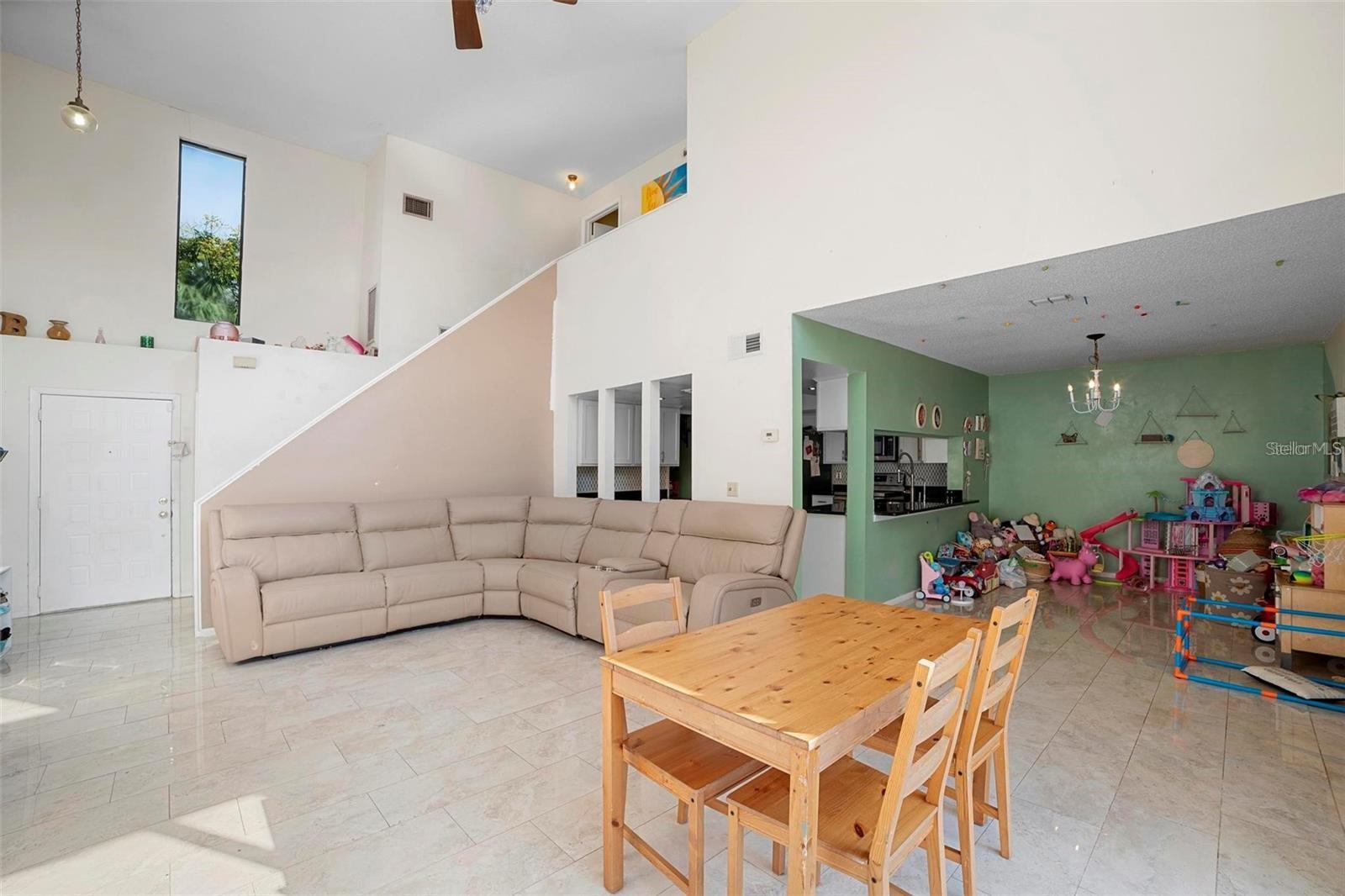 377 Shadowbay Boulevard, FL