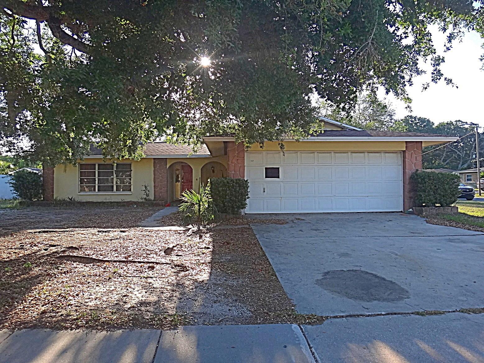1913 Kings Highway, FL