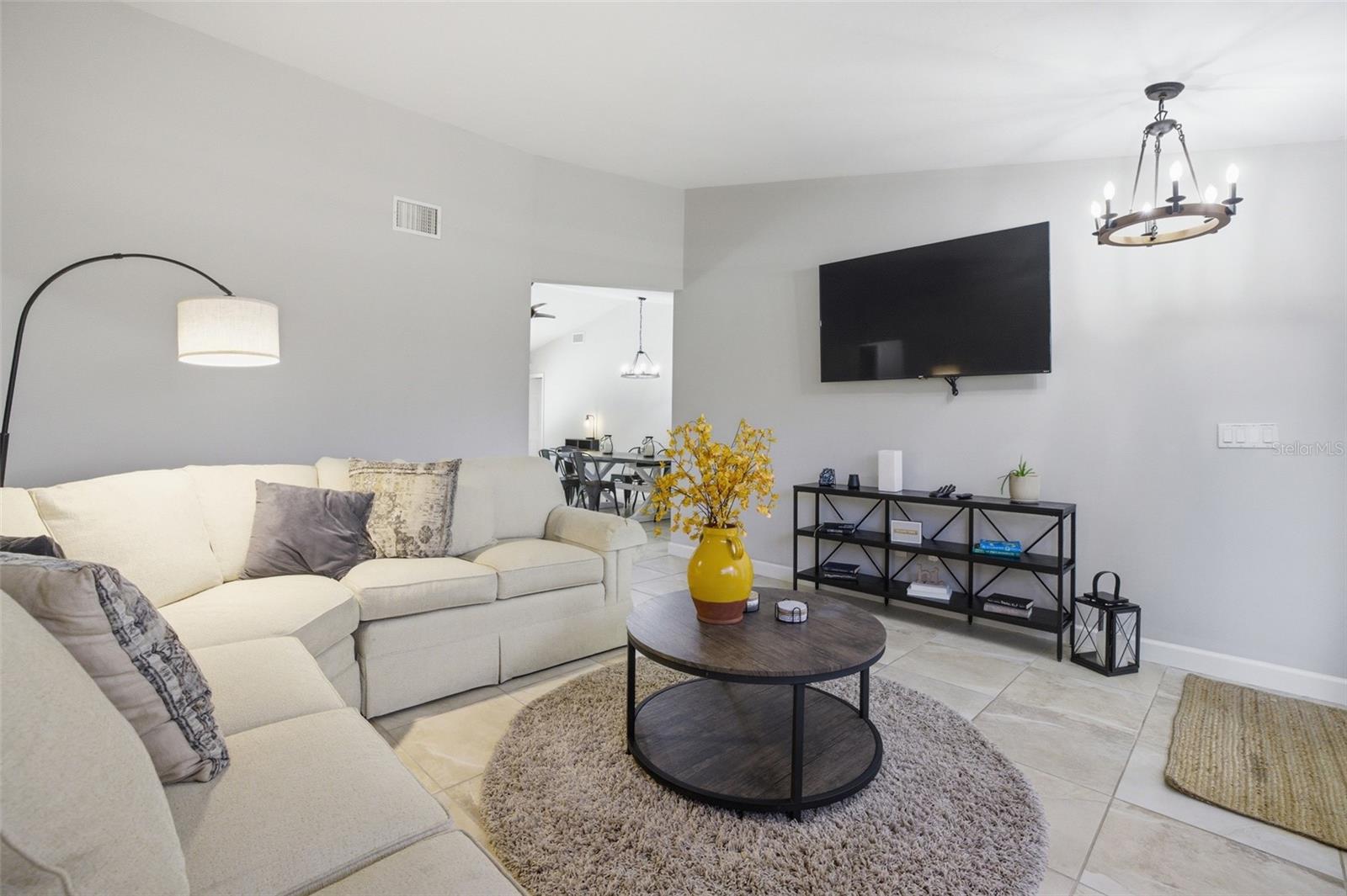 6856 Fairview Street, FL