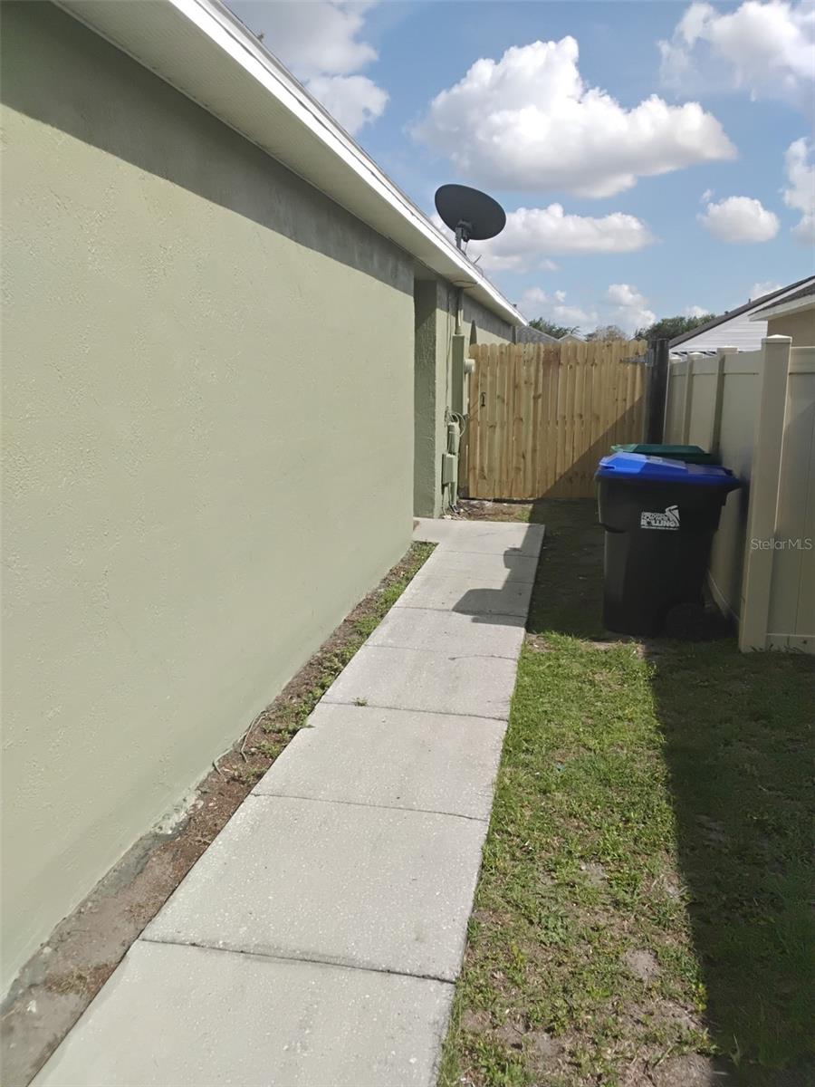 7632 Harbor Lake Drive, FL