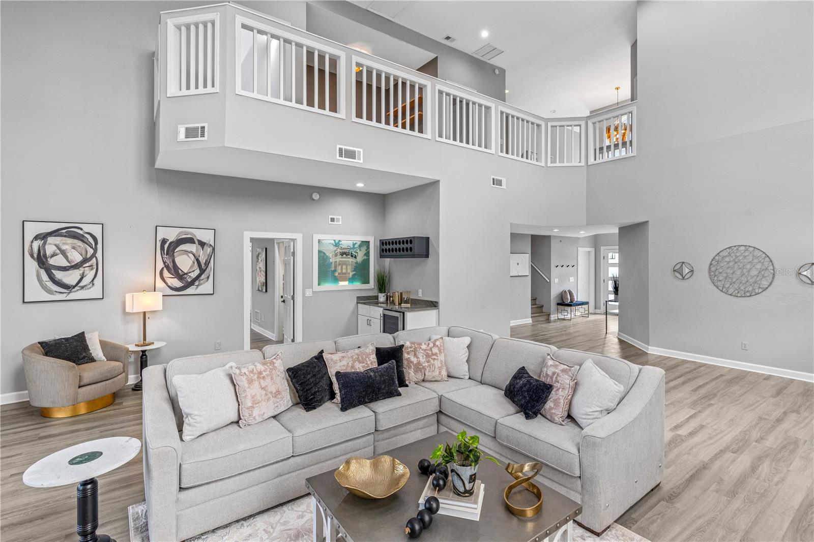 57 Bay Pointe Drive, FL