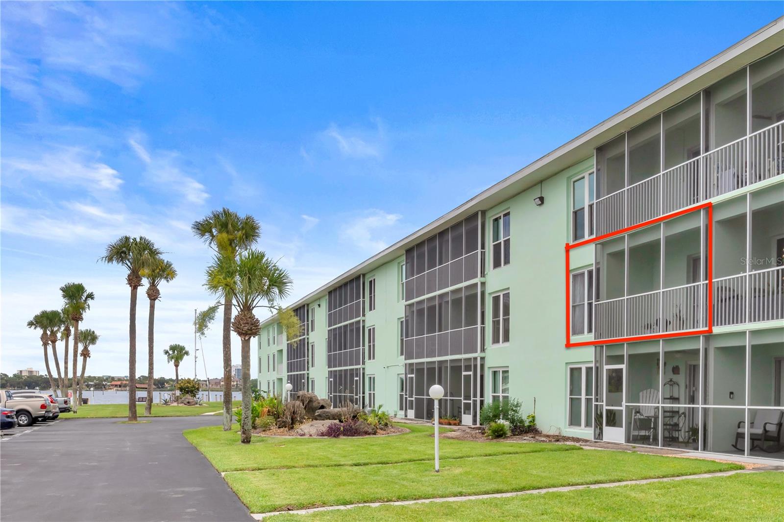 715 Beach Street, FL