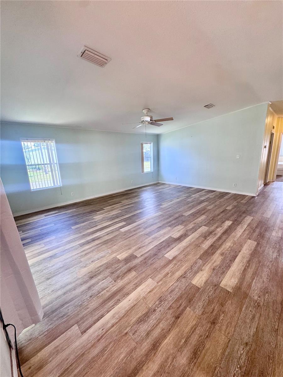 4385 Maple Avenue, FL