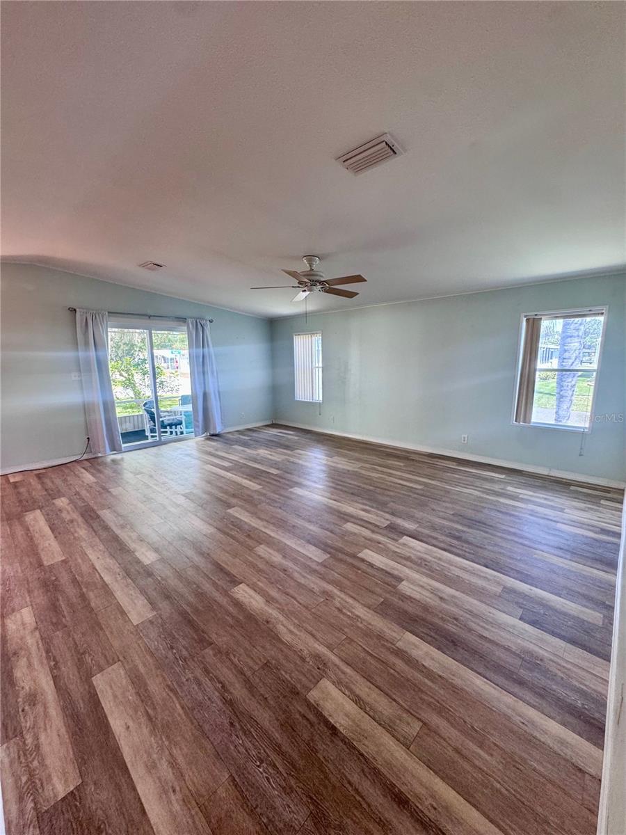 4385 Maple Avenue, FL