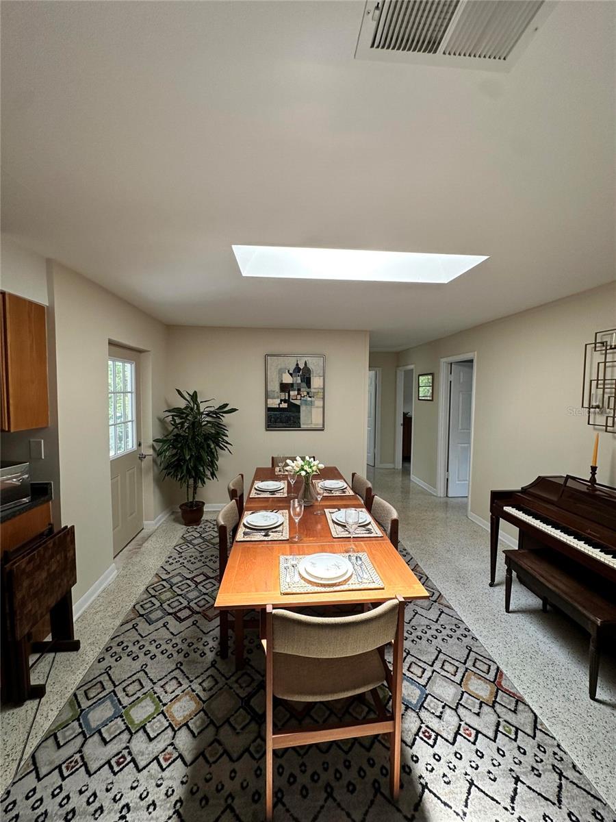 1000 39th Drive, FL