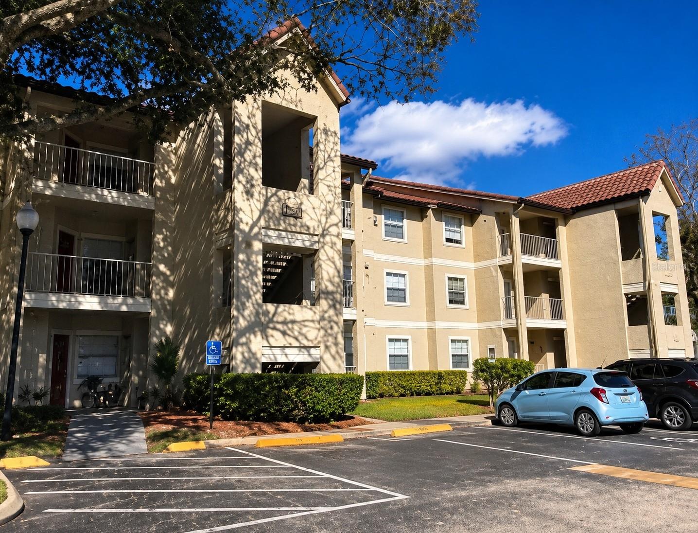 3034 Parkway Boulevard, FL
